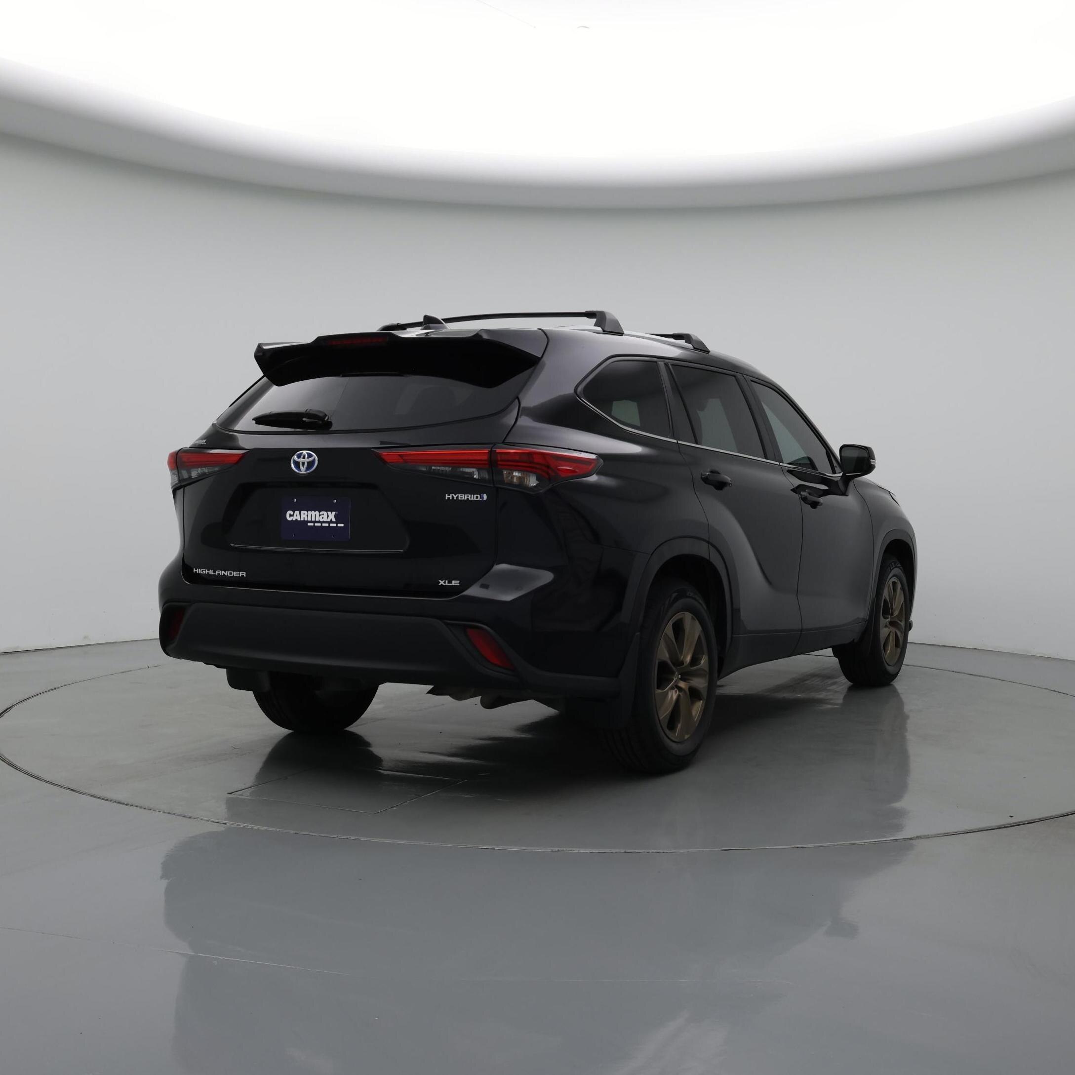 Thumbnail: 2023 Toyota Highlander - 8