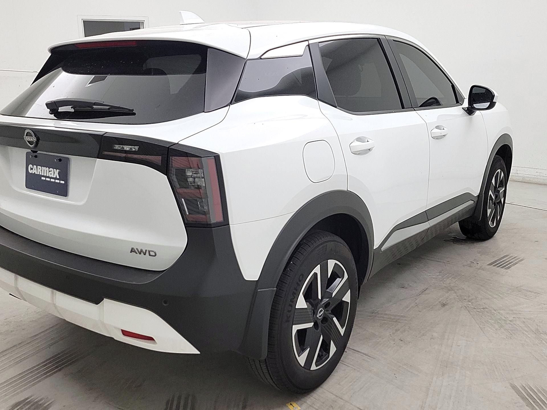 Thumbnail: 2025 Nissan Kicks - 5