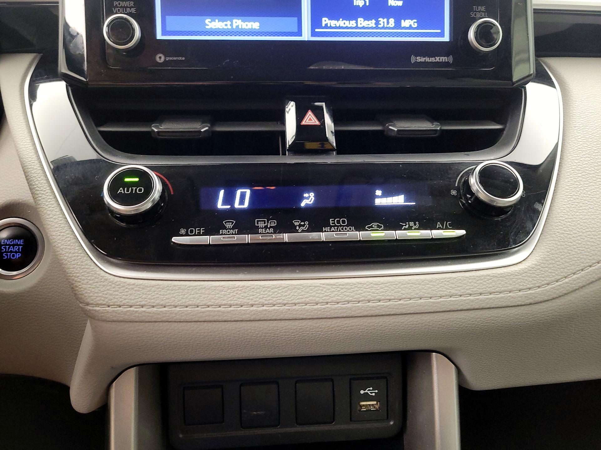 Thumbnail: 2022 Toyota Corolla Cross - 16