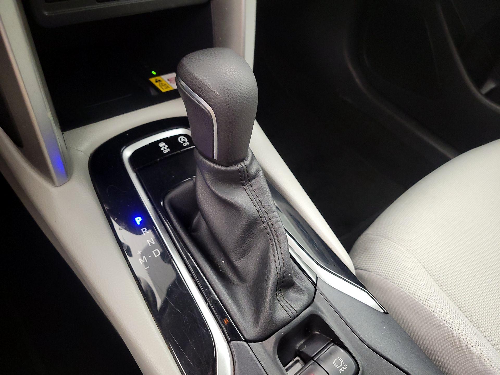 Thumbnail: 2022 Toyota Corolla Cross - 17