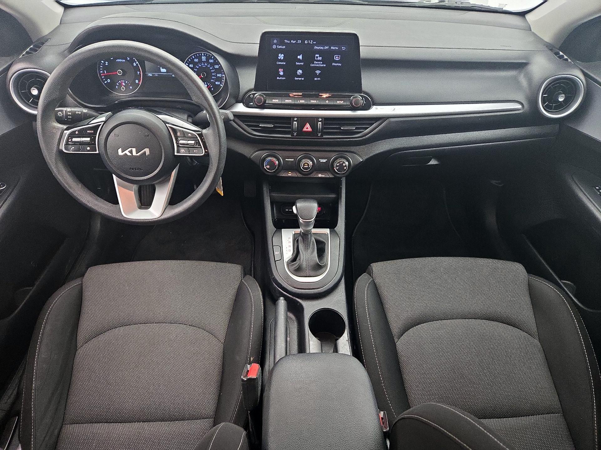 Thumbnail: 2024 Kia Forte - 9