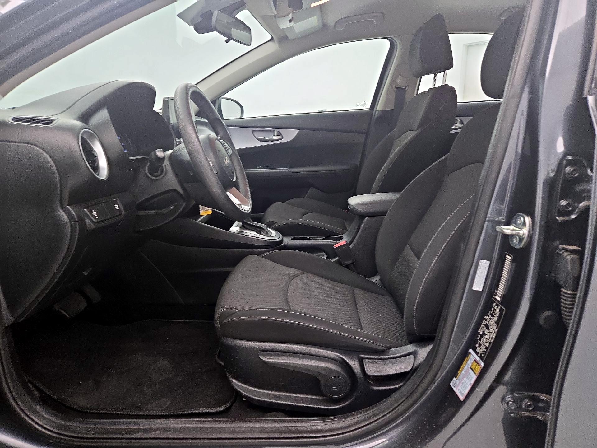 Thumbnail: 2024 Kia Forte - 11