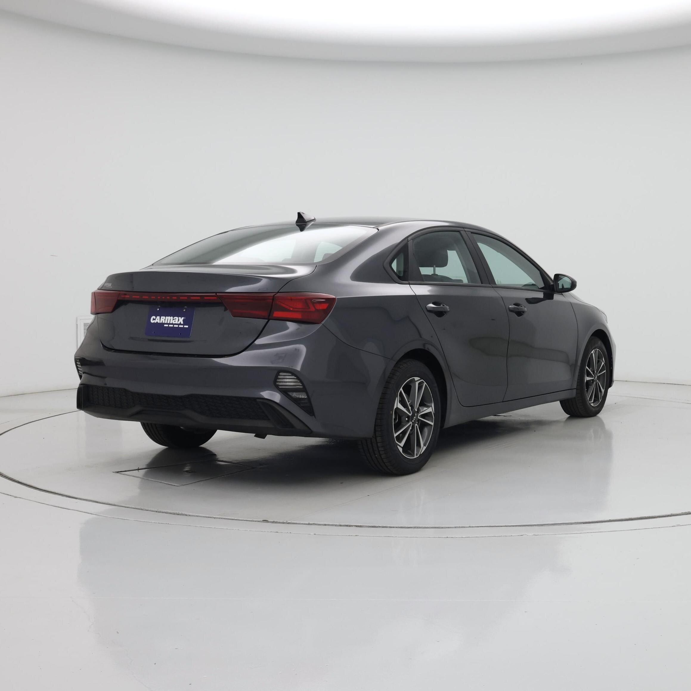 Thumbnail: 2024 Kia Forte - 8