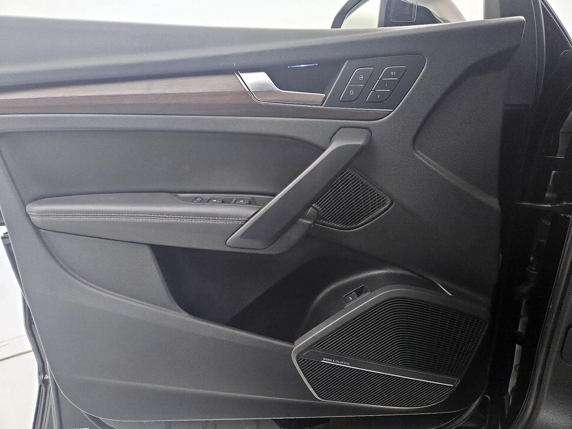 Thumbnail: 2023 Audi Q5 - 12