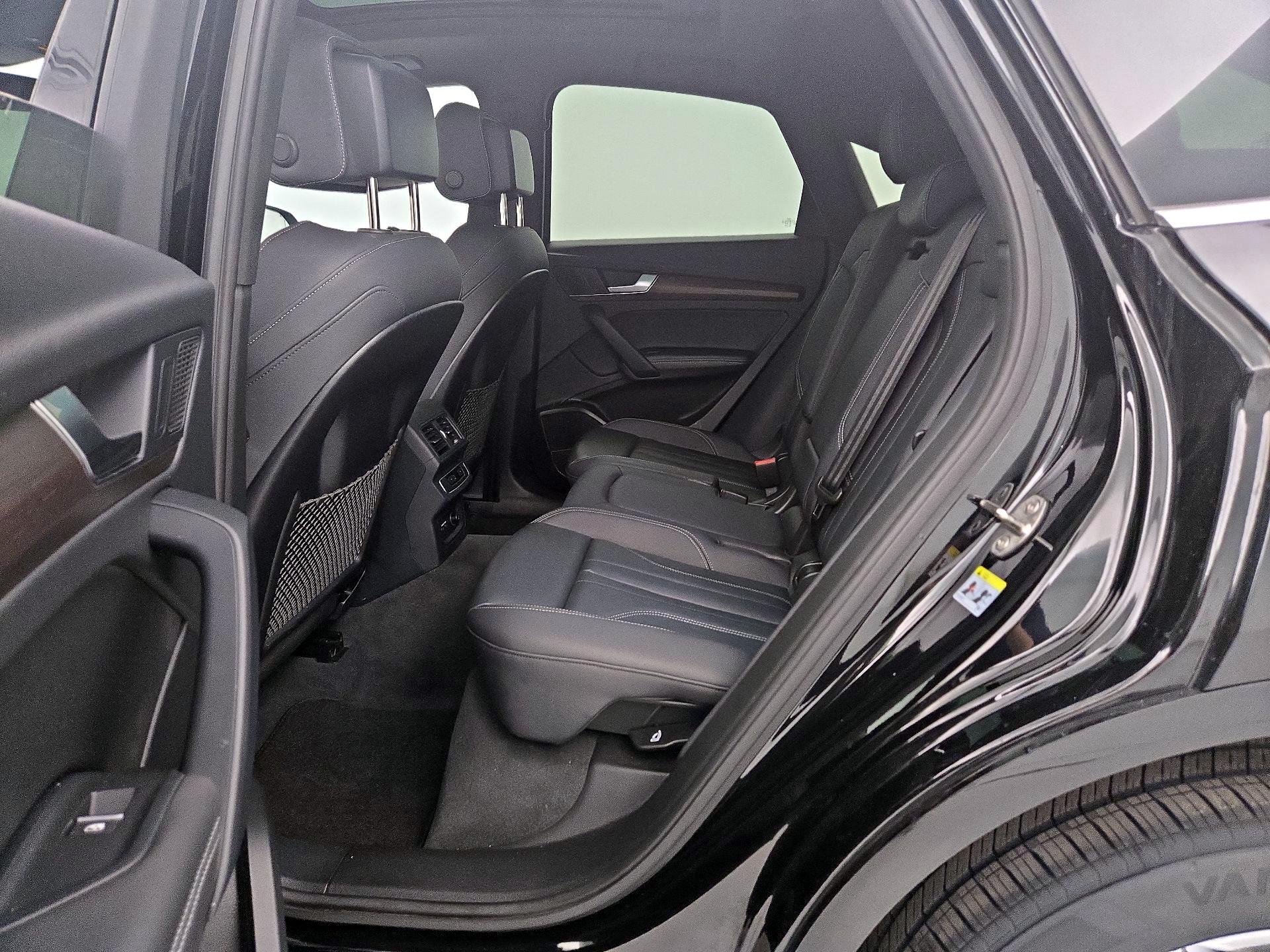 Thumbnail: 2023 Audi Q5 - 20