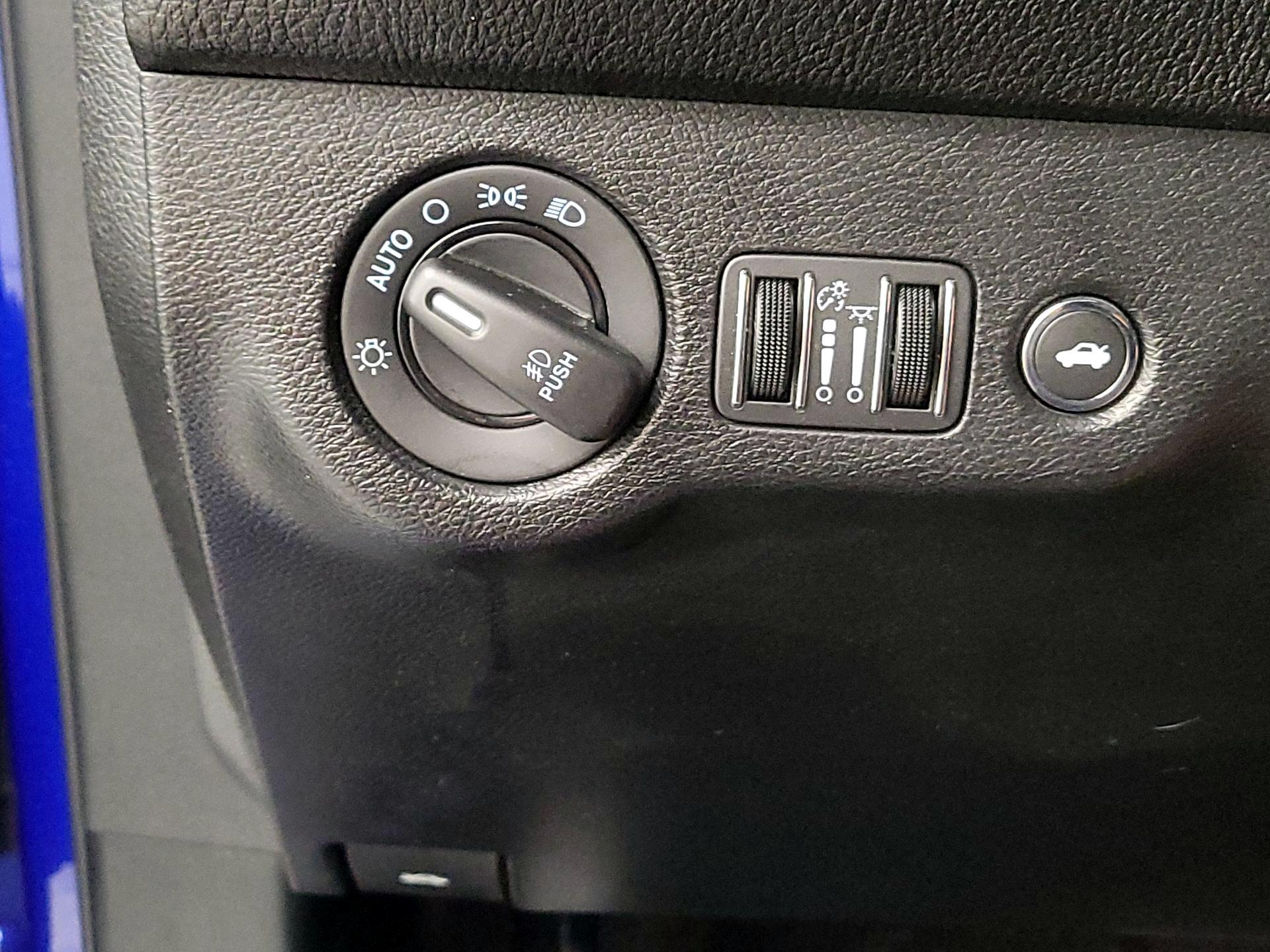 Thumbnail: 2022 Dodge Challenger - 13