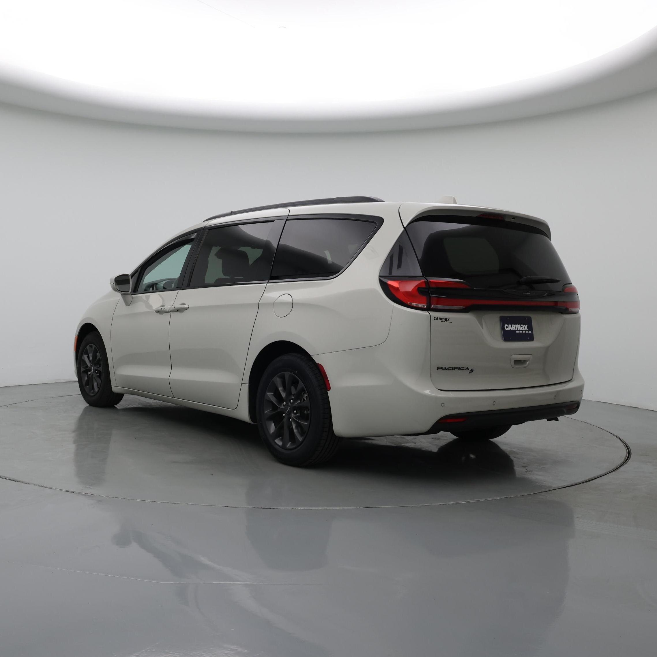 Thumbnail: 2021 Chrysler Pacifica - 2