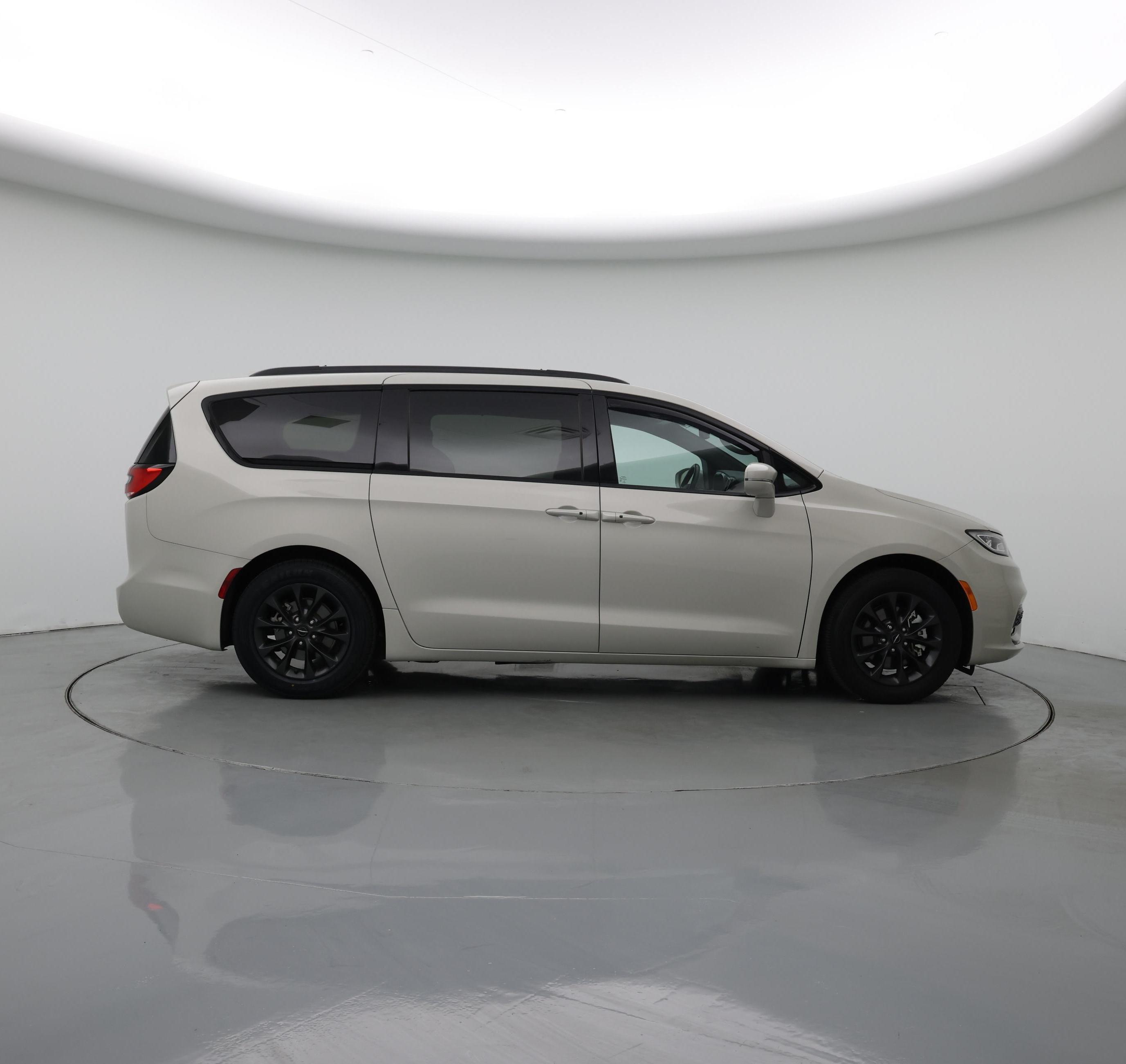 Thumbnail: 2021 Chrysler Pacifica - 7