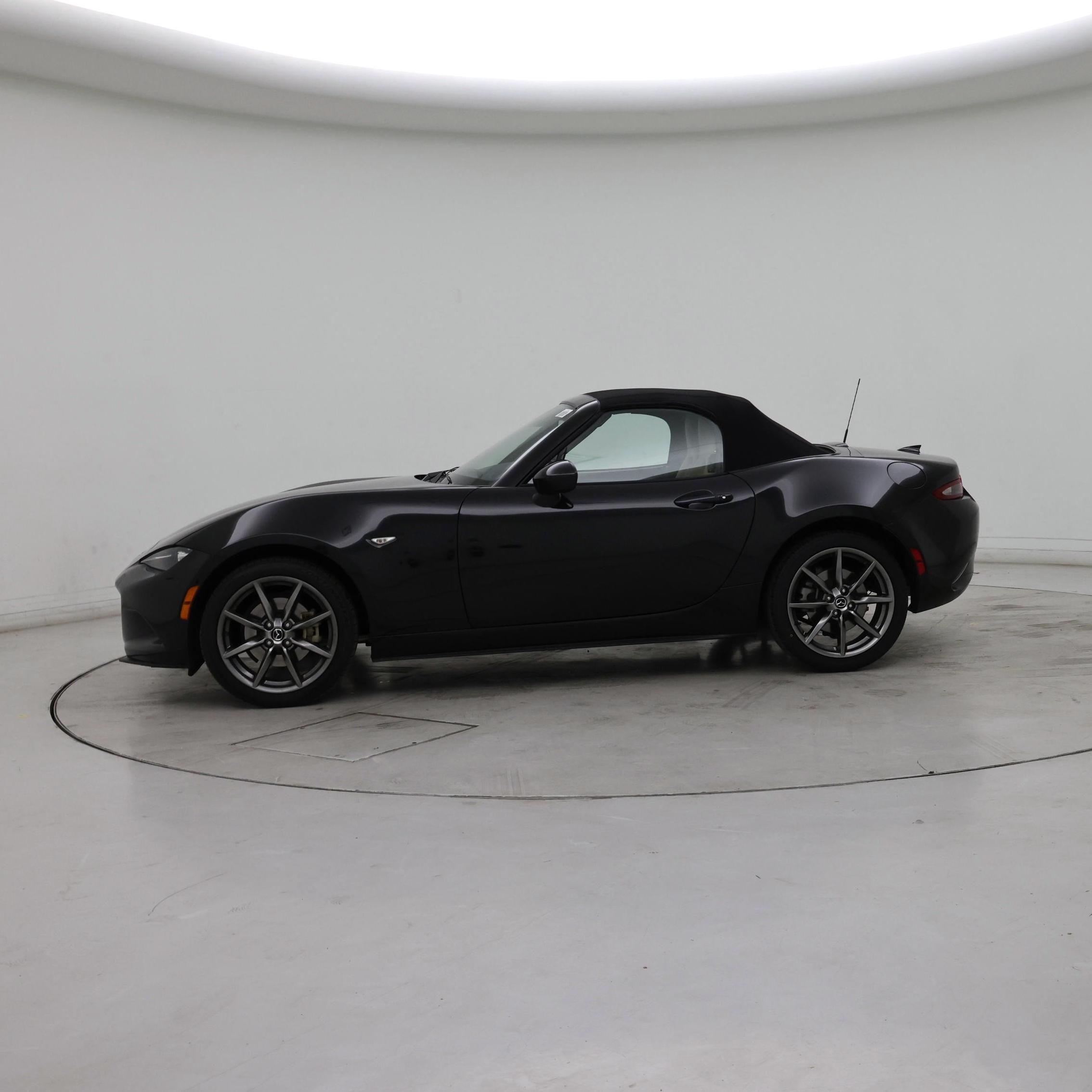 Thumbnail: 2016 Mazda MX-5 Miata - 3
