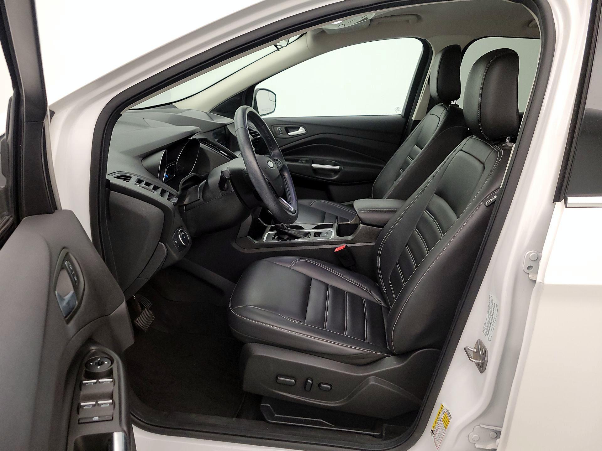 Thumbnail: 2019 Ford Escape - 11