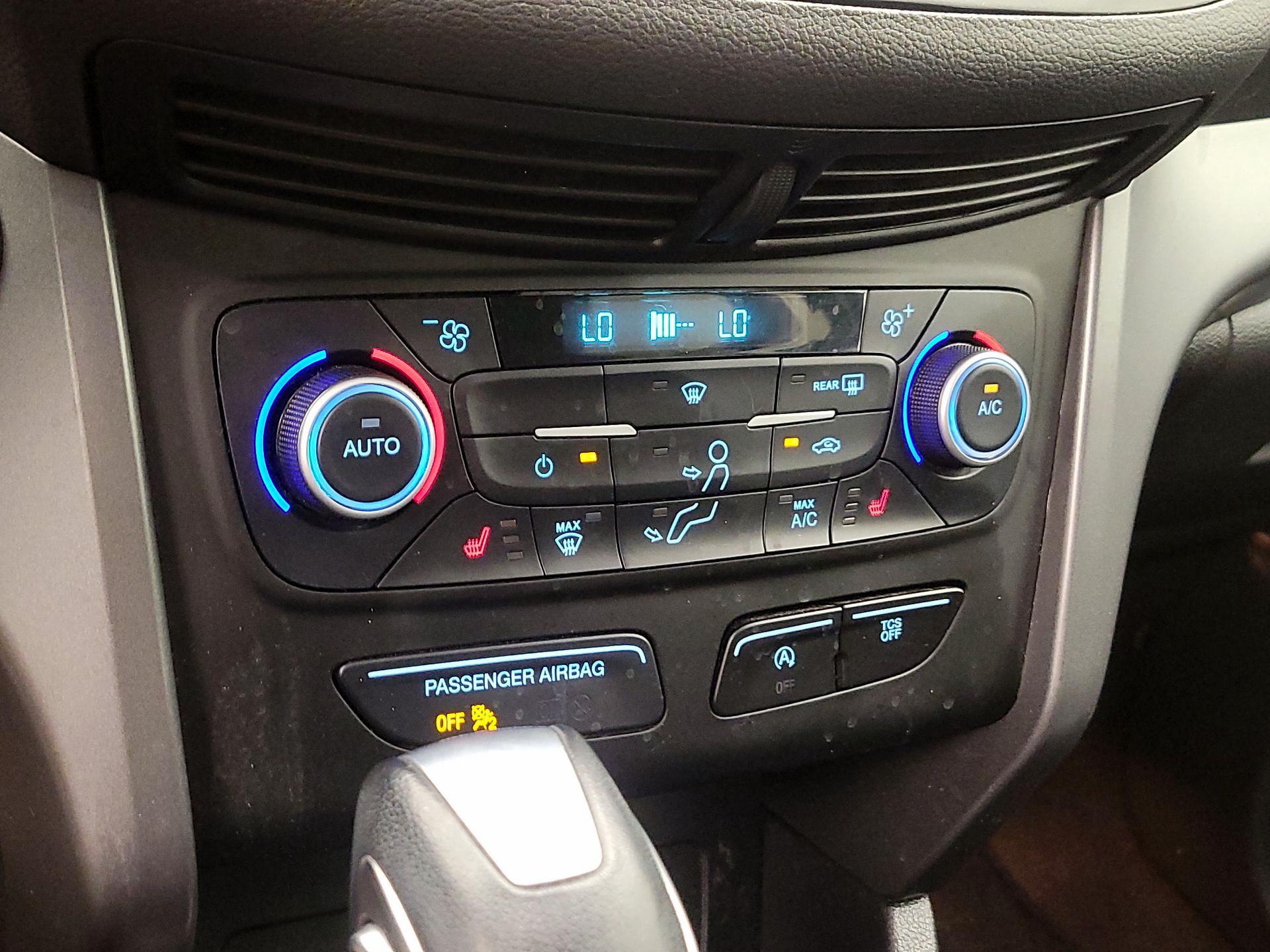 Thumbnail: 2019 Ford Escape - 16