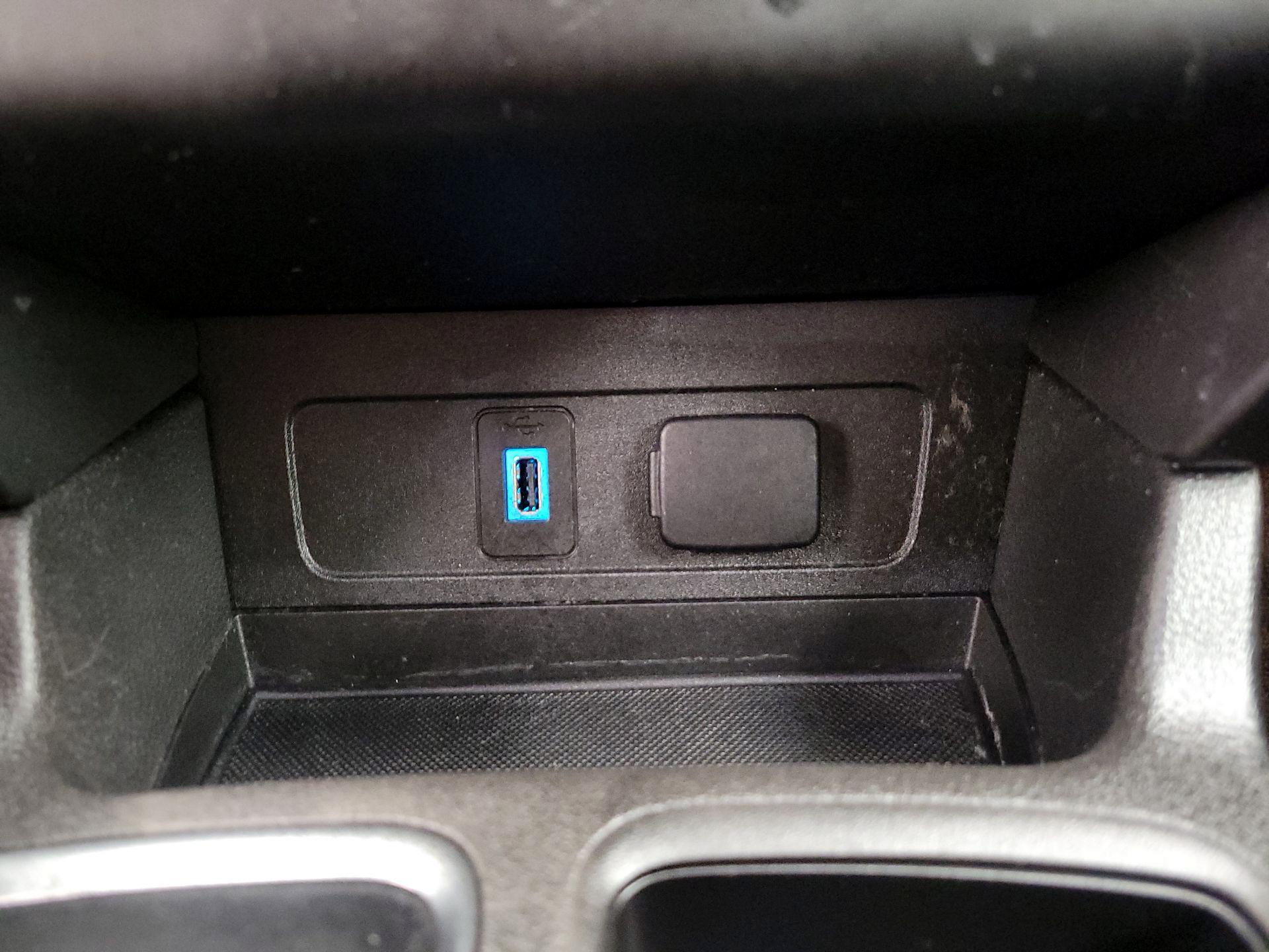 Thumbnail: 2019 Ford Escape - 18