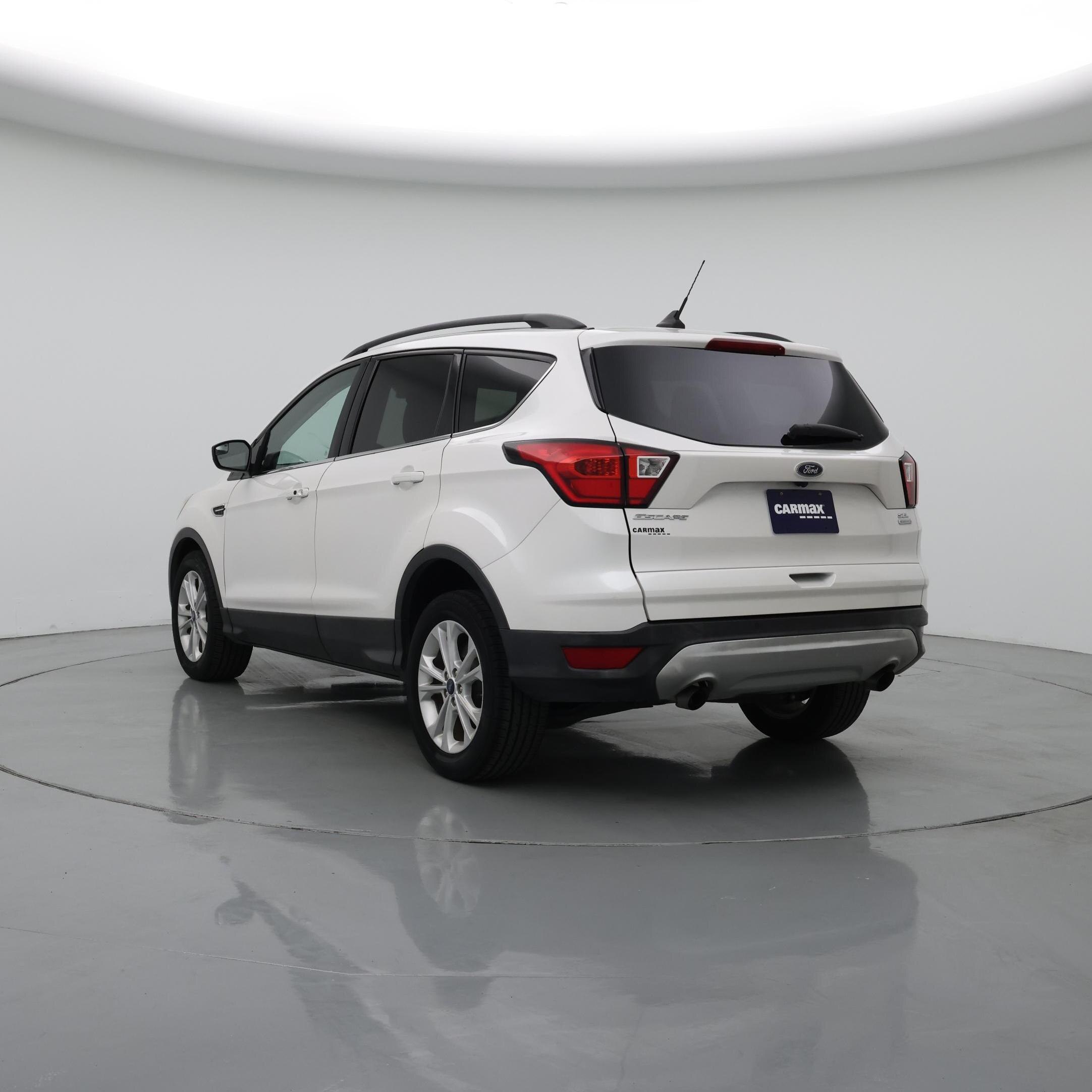 Thumbnail: 2019 Ford Escape - 2