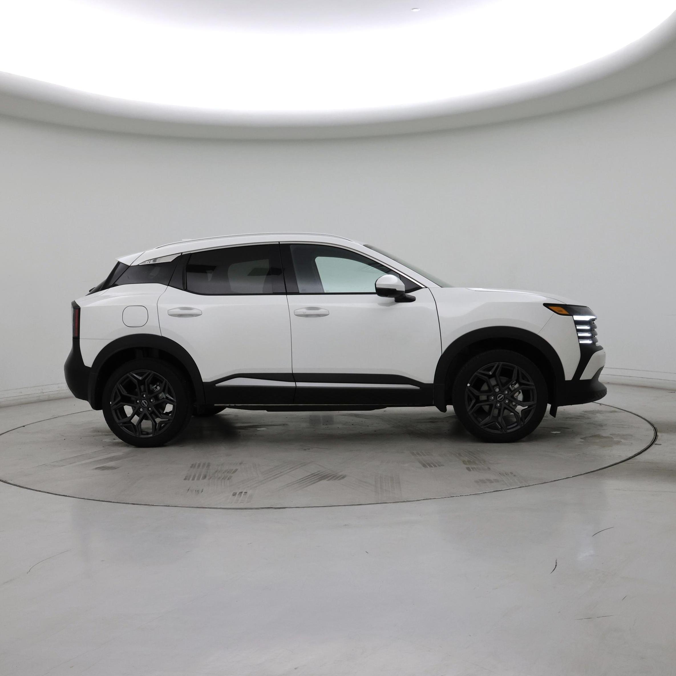 Thumbnail: 2025 Nissan Kicks - 7