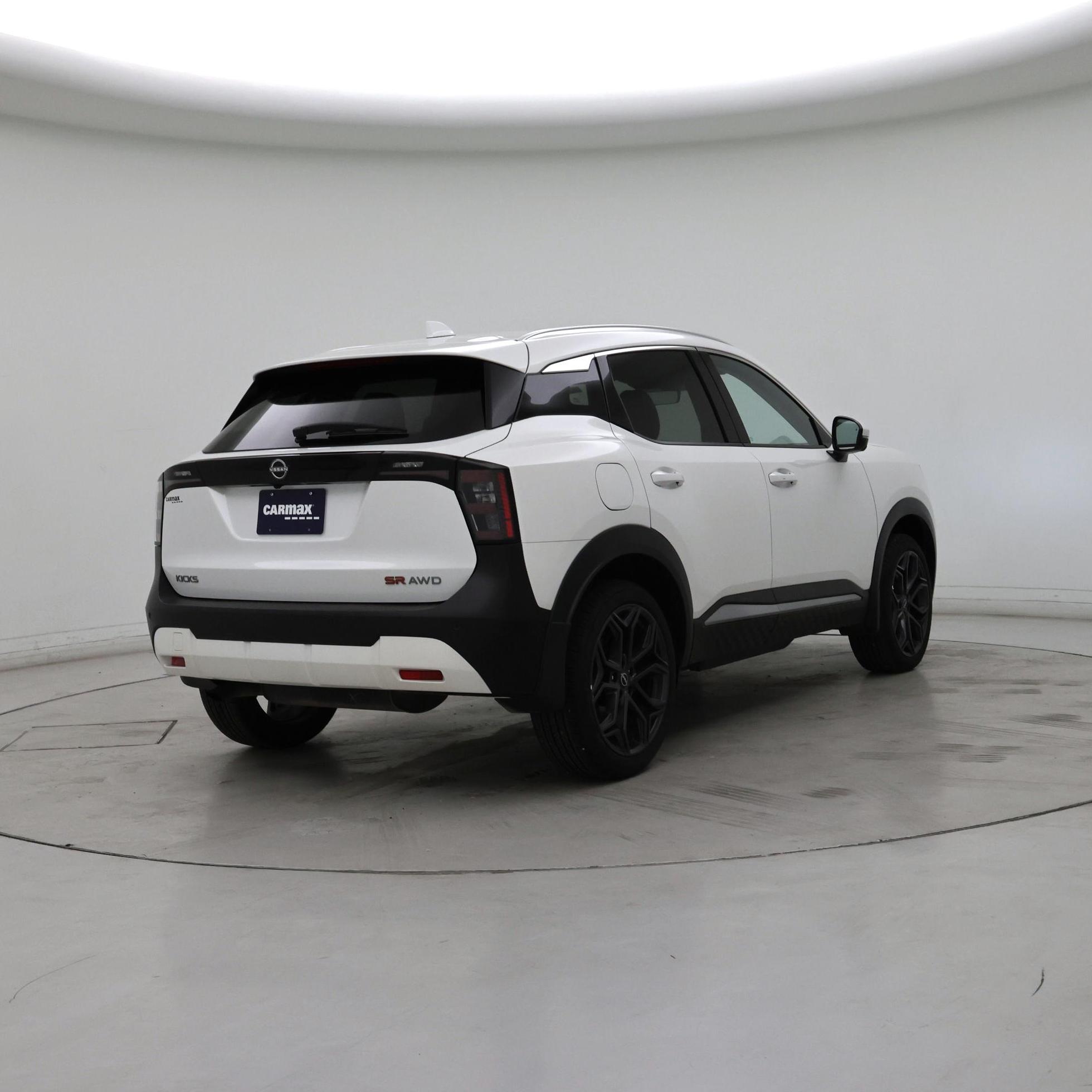 Thumbnail: 2025 Nissan Kicks - 8