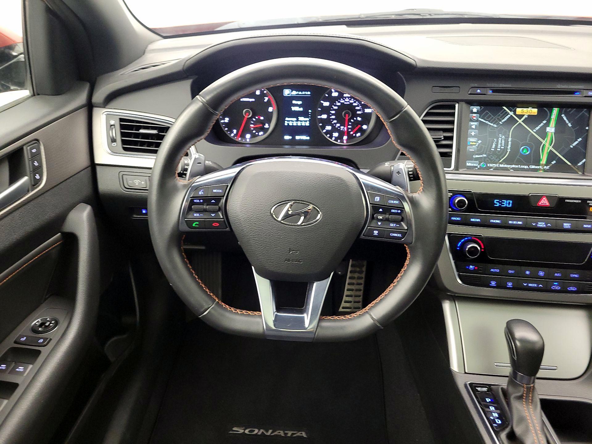 Thumbnail: 2015 Hyundai Sonata - 10