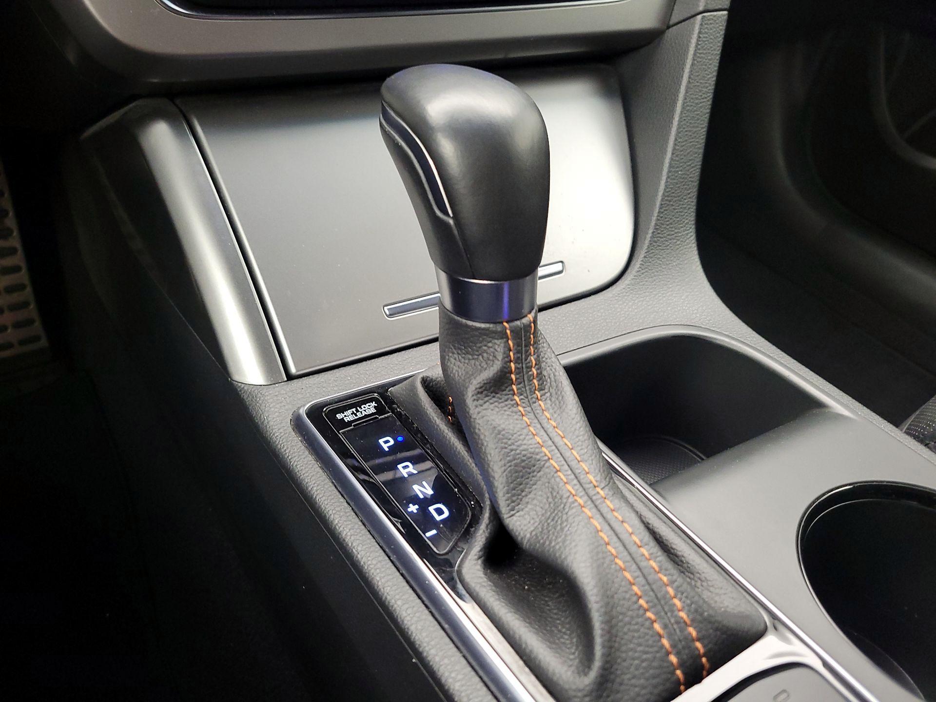 Thumbnail: 2015 Hyundai Sonata - 18