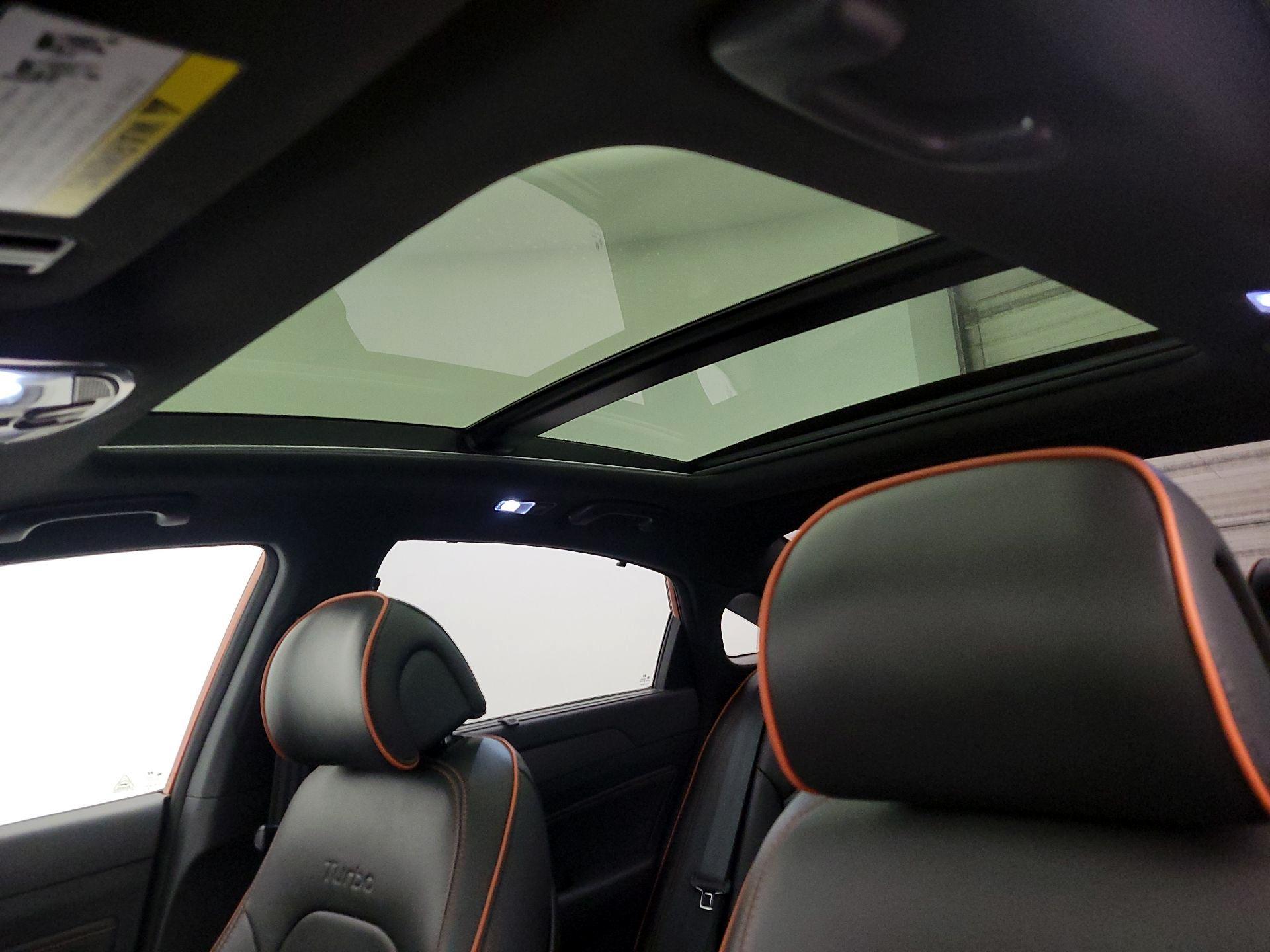 Thumbnail: 2015 Hyundai Sonata - 20