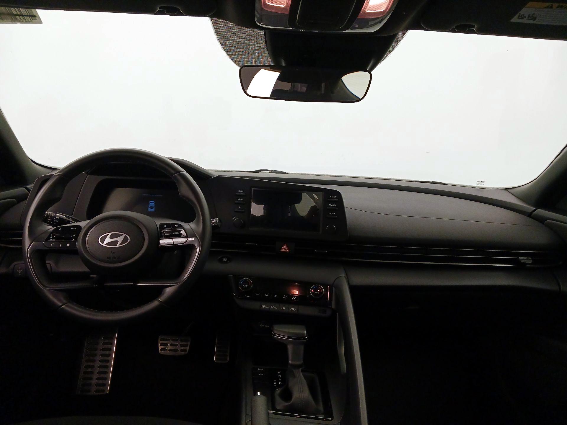 Thumbnail: 2025 Hyundai Elantra - 9