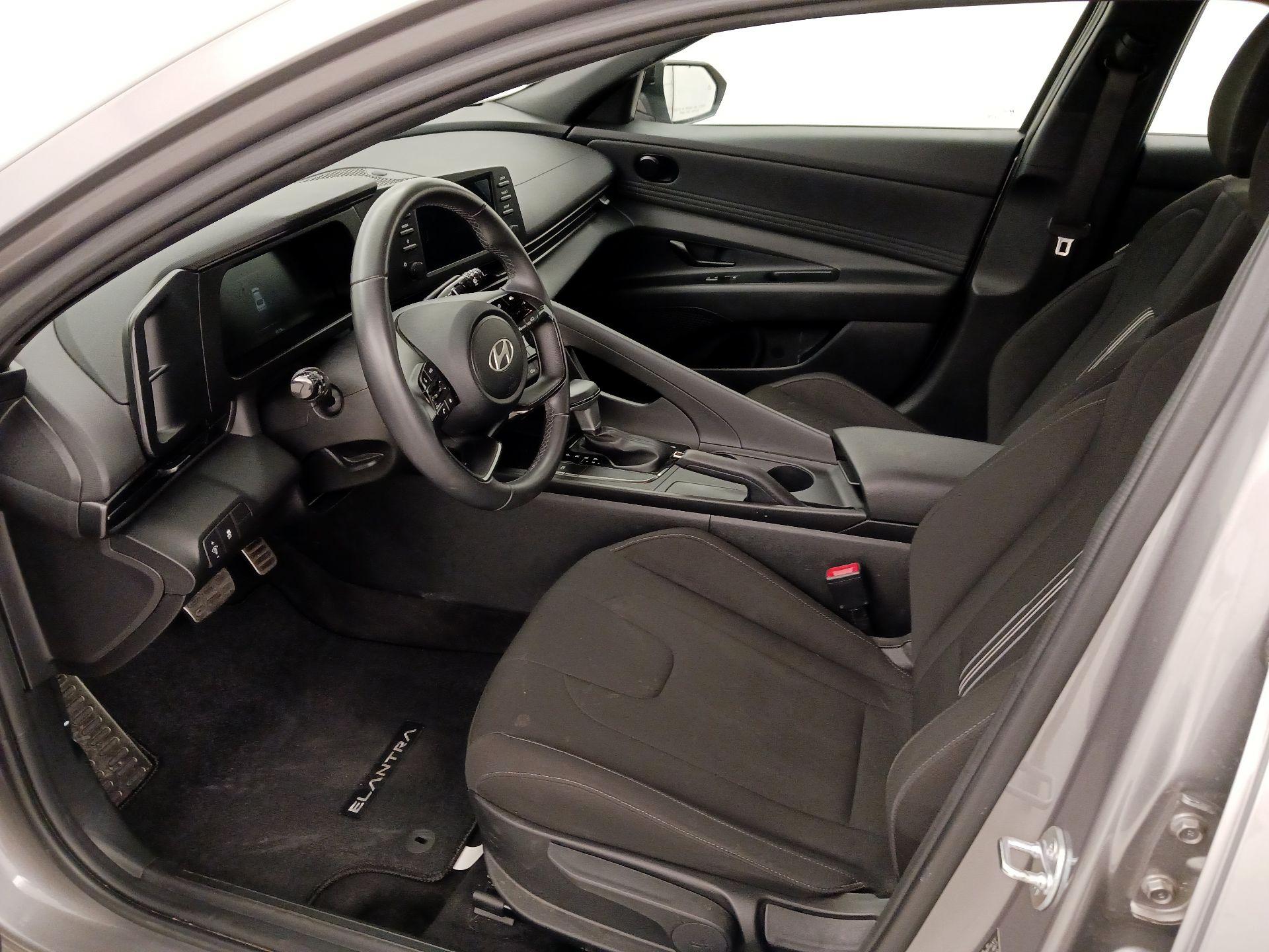 Thumbnail: 2025 Hyundai Elantra - 11