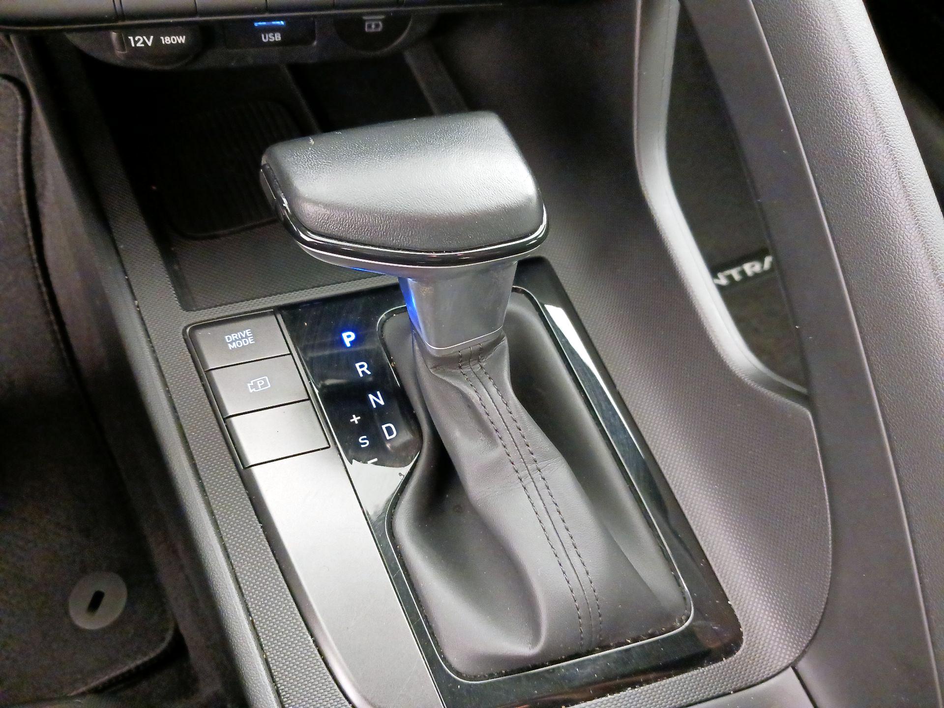 Thumbnail: 2025 Hyundai Elantra - 17