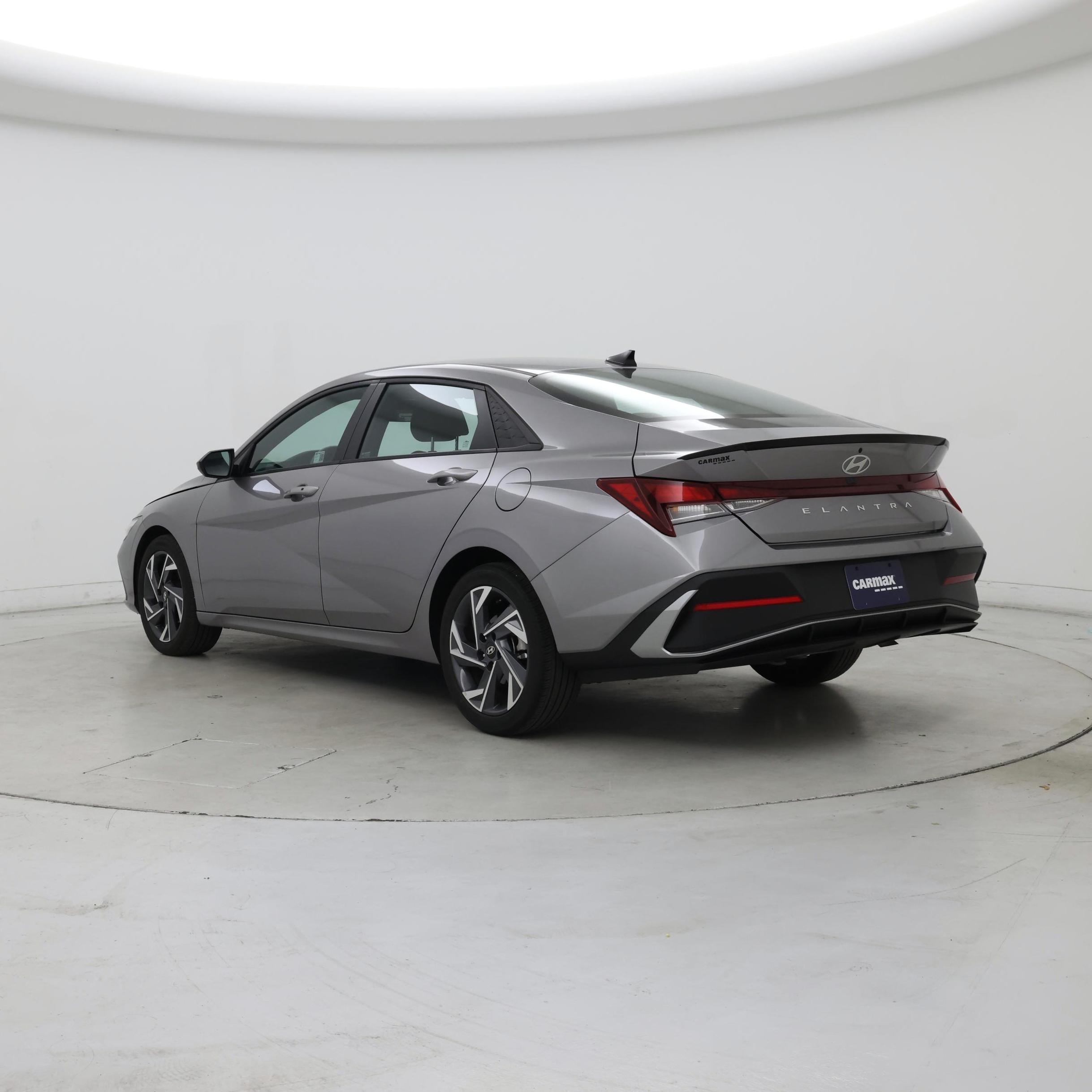 Thumbnail: 2025 Hyundai Elantra - 2
