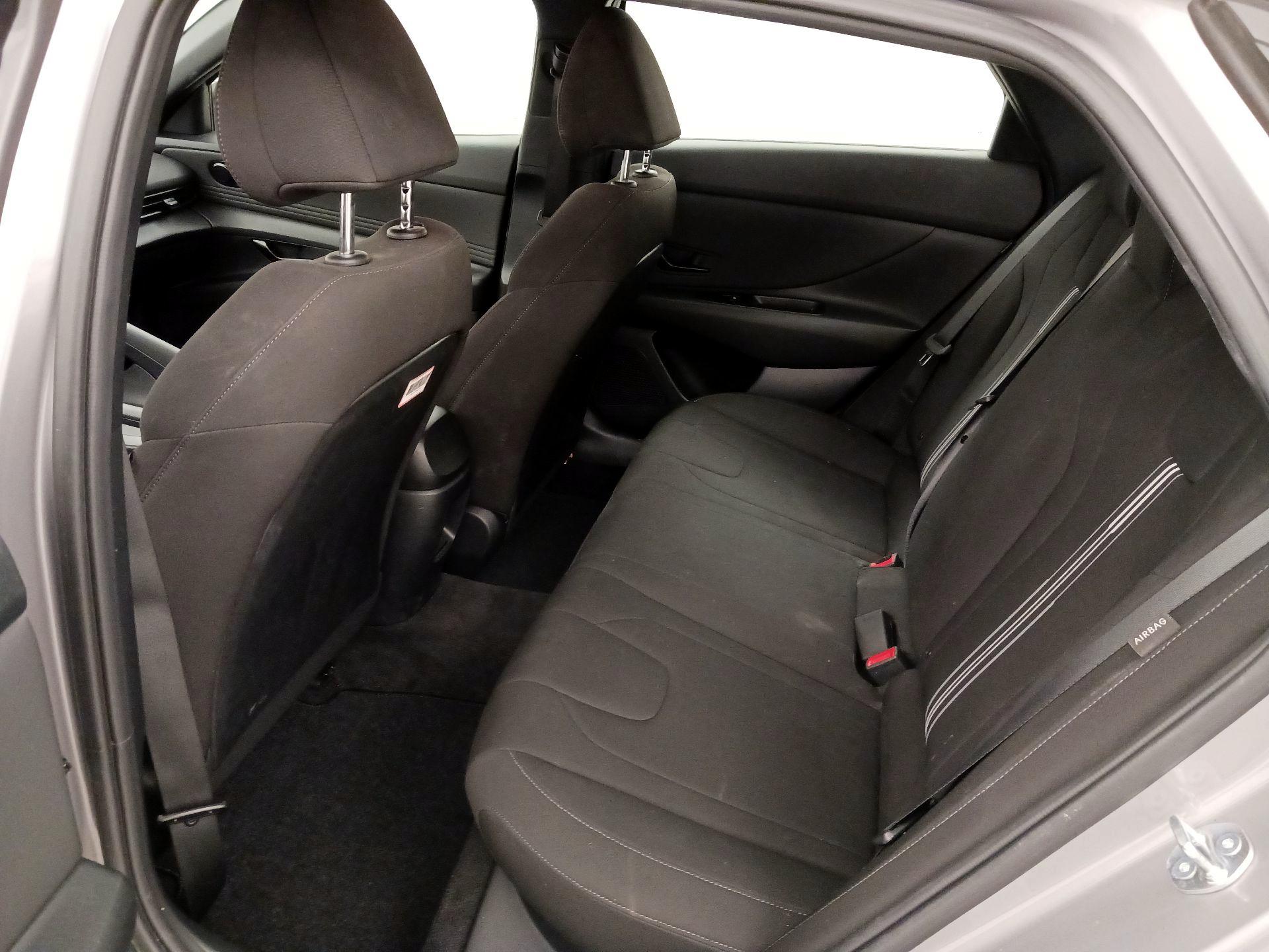 Thumbnail: 2025 Hyundai Elantra - 19