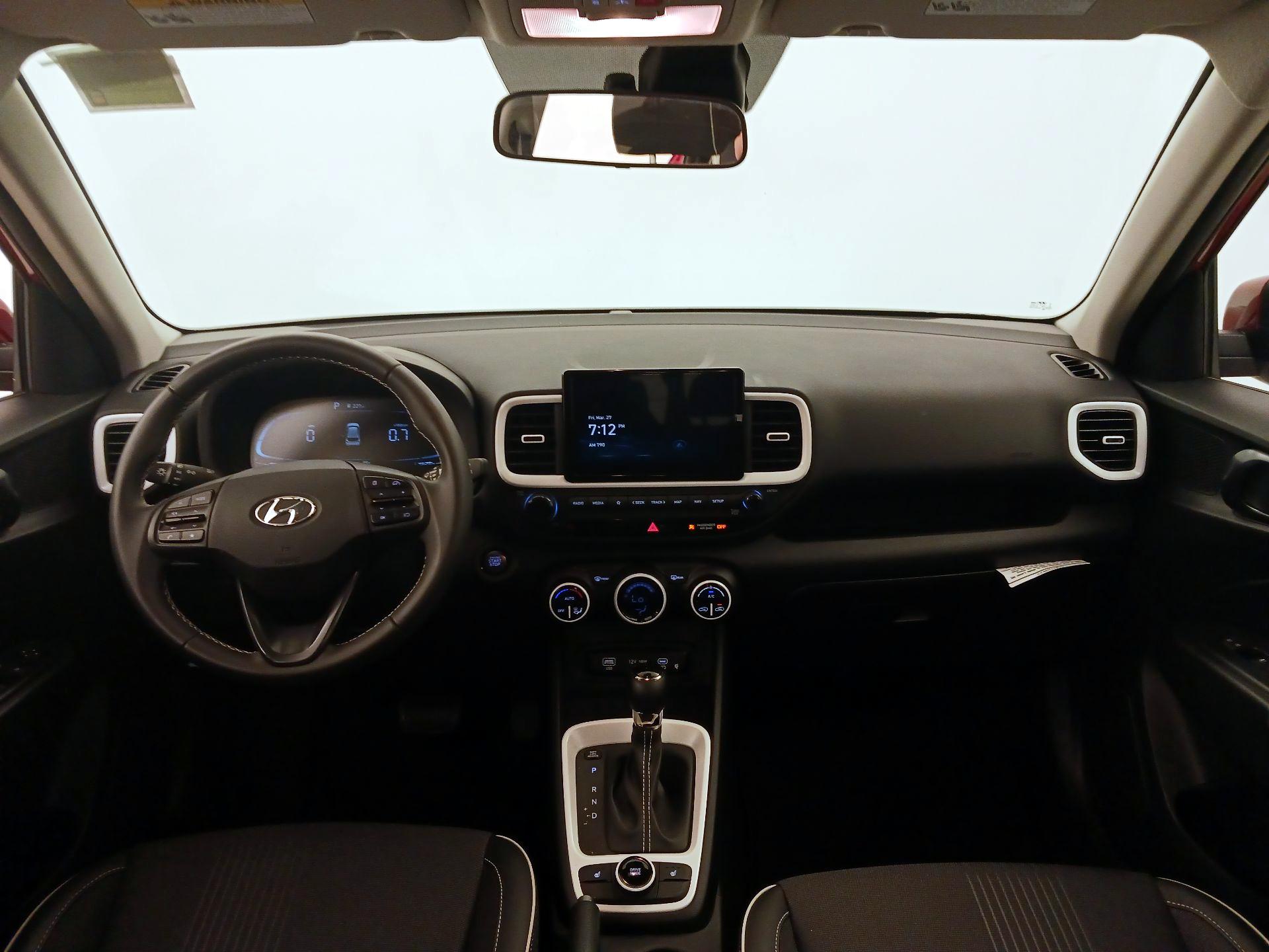 Thumbnail: 2025 Hyundai Venue - 9