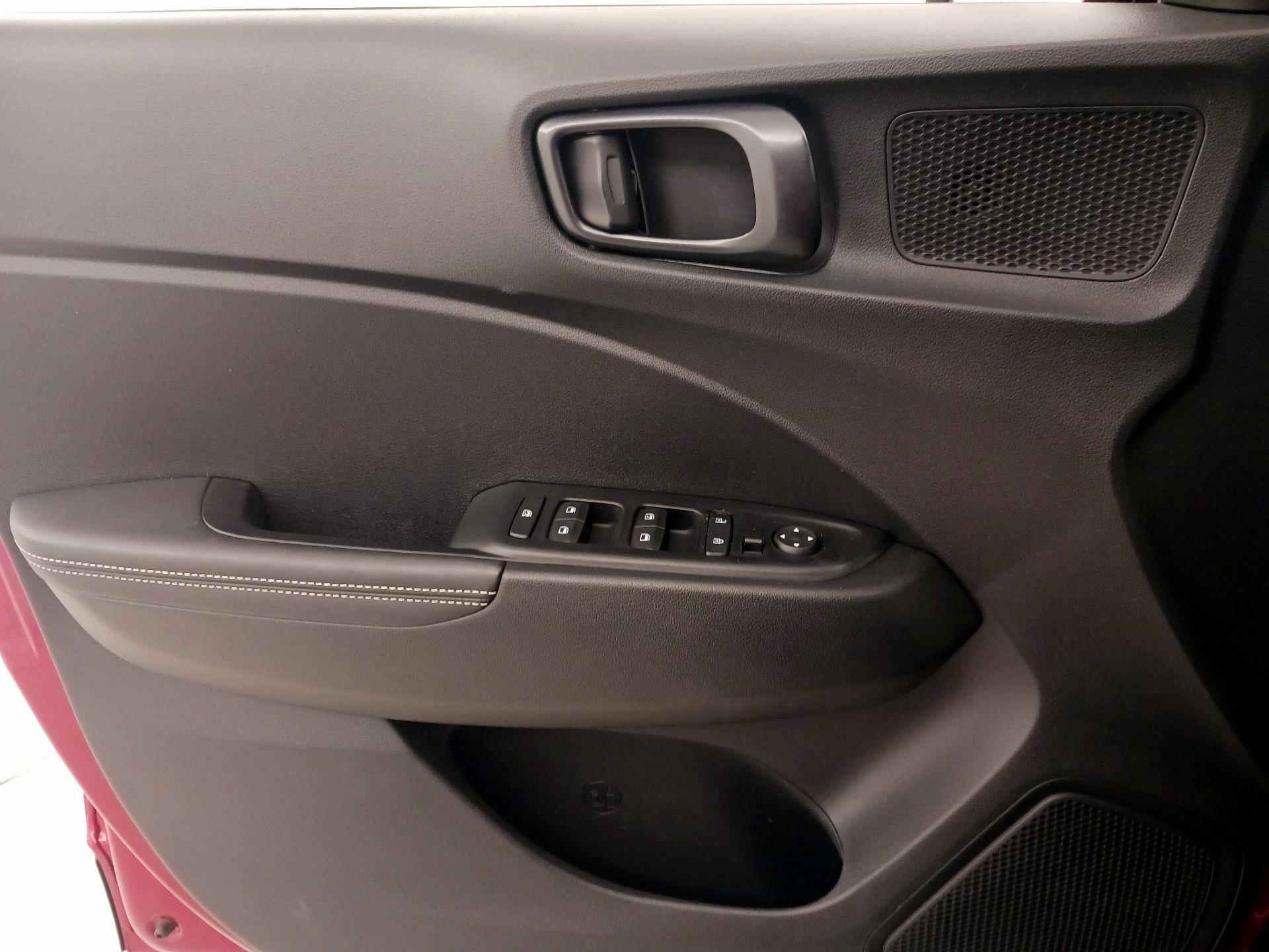 Thumbnail: 2025 Hyundai Venue - 12