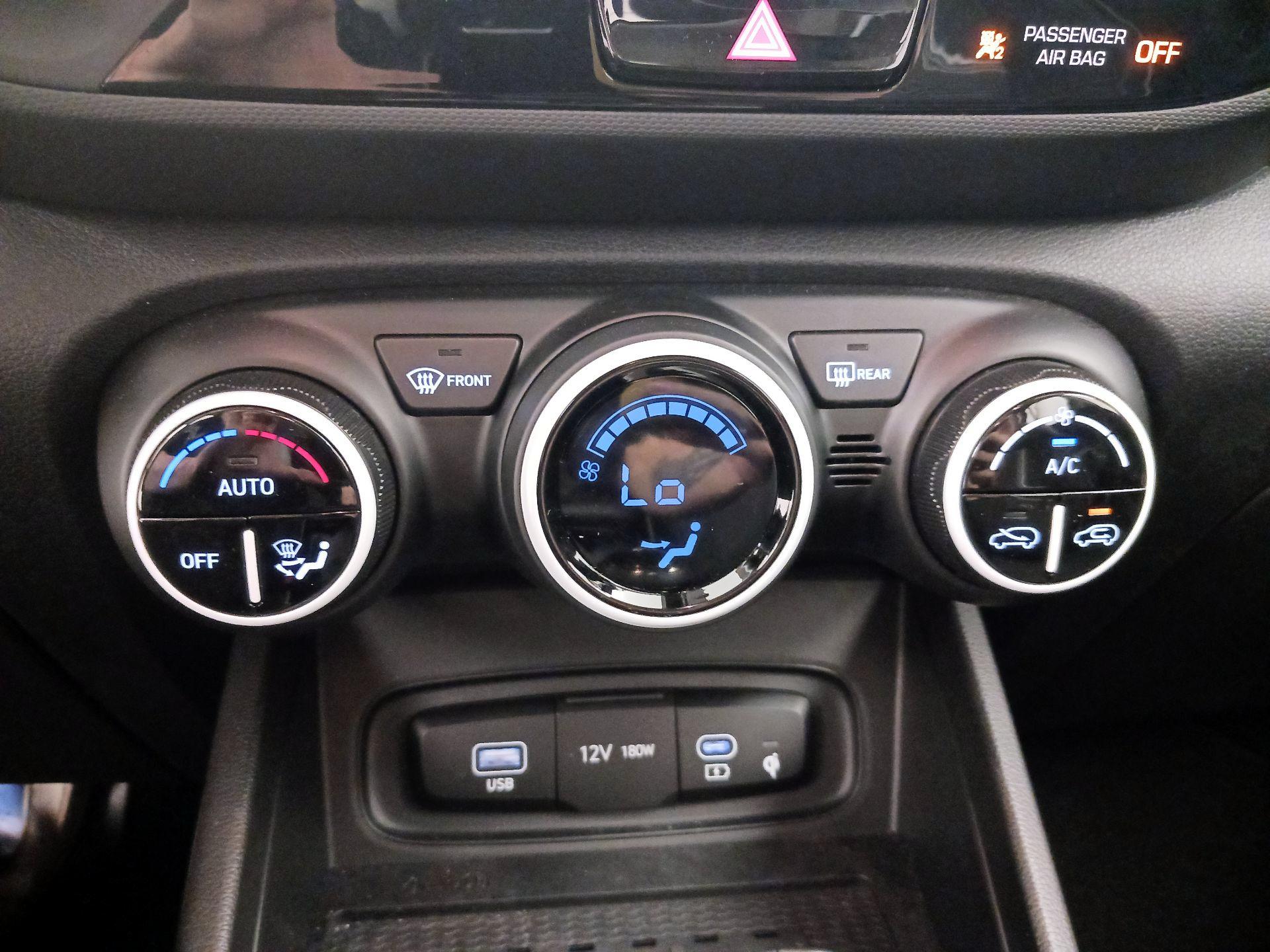 Thumbnail: 2025 Hyundai Venue - 17