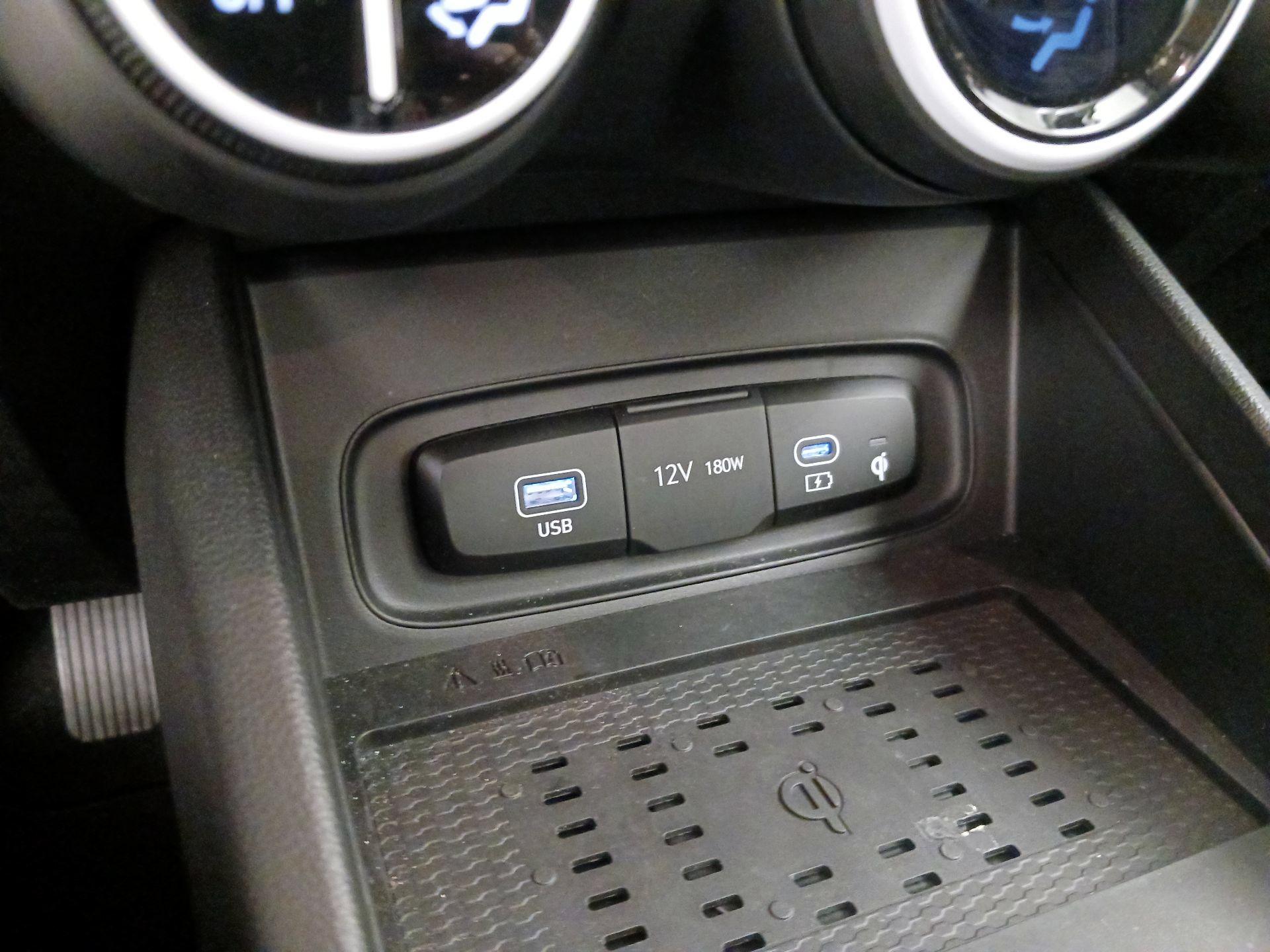 Thumbnail: 2025 Hyundai Venue - 19