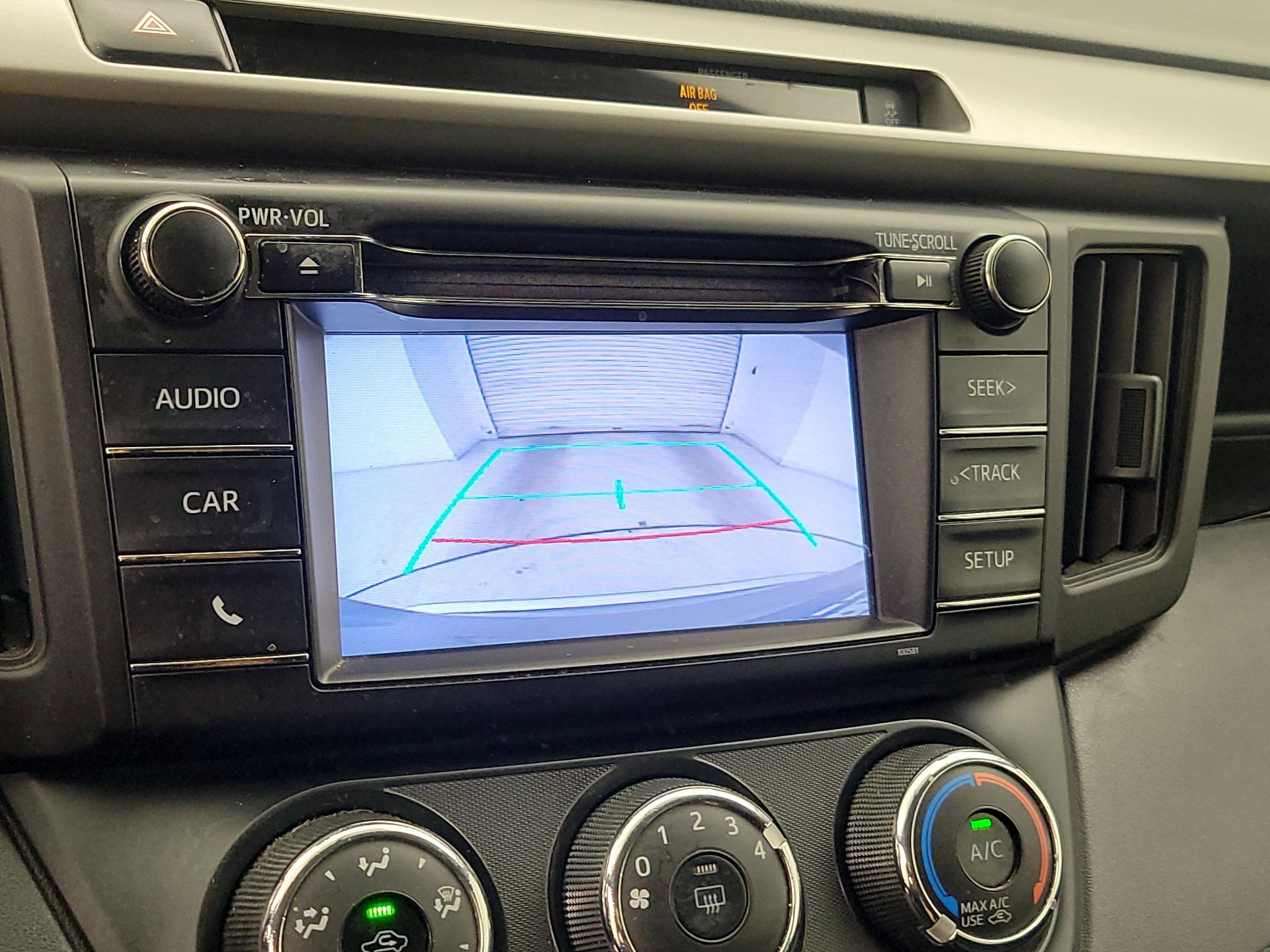 Thumbnail: 2016 Toyota RAV4 - 14