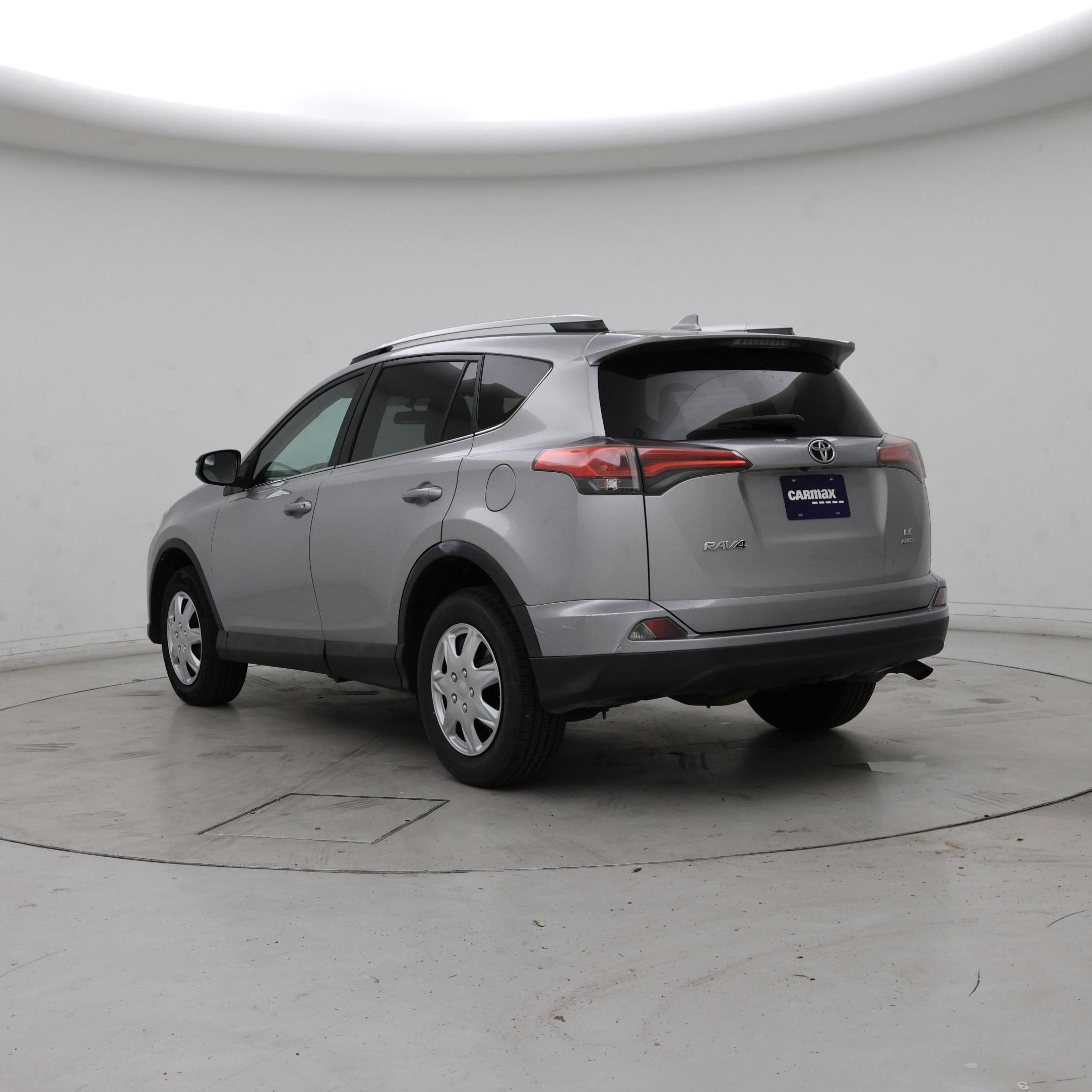 Thumbnail: 2016 Toyota RAV4 - 2