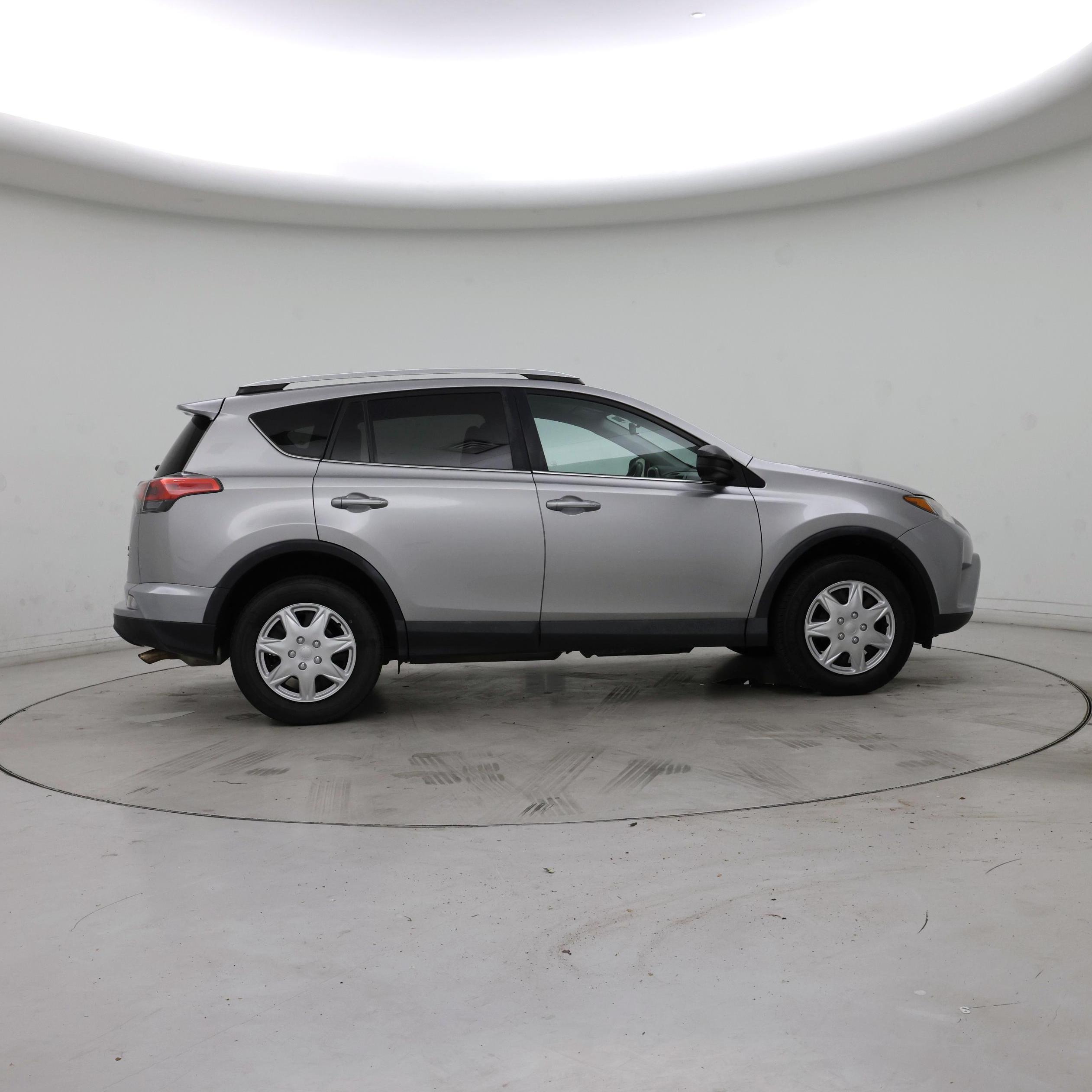 Thumbnail: 2016 Toyota RAV4 - 7