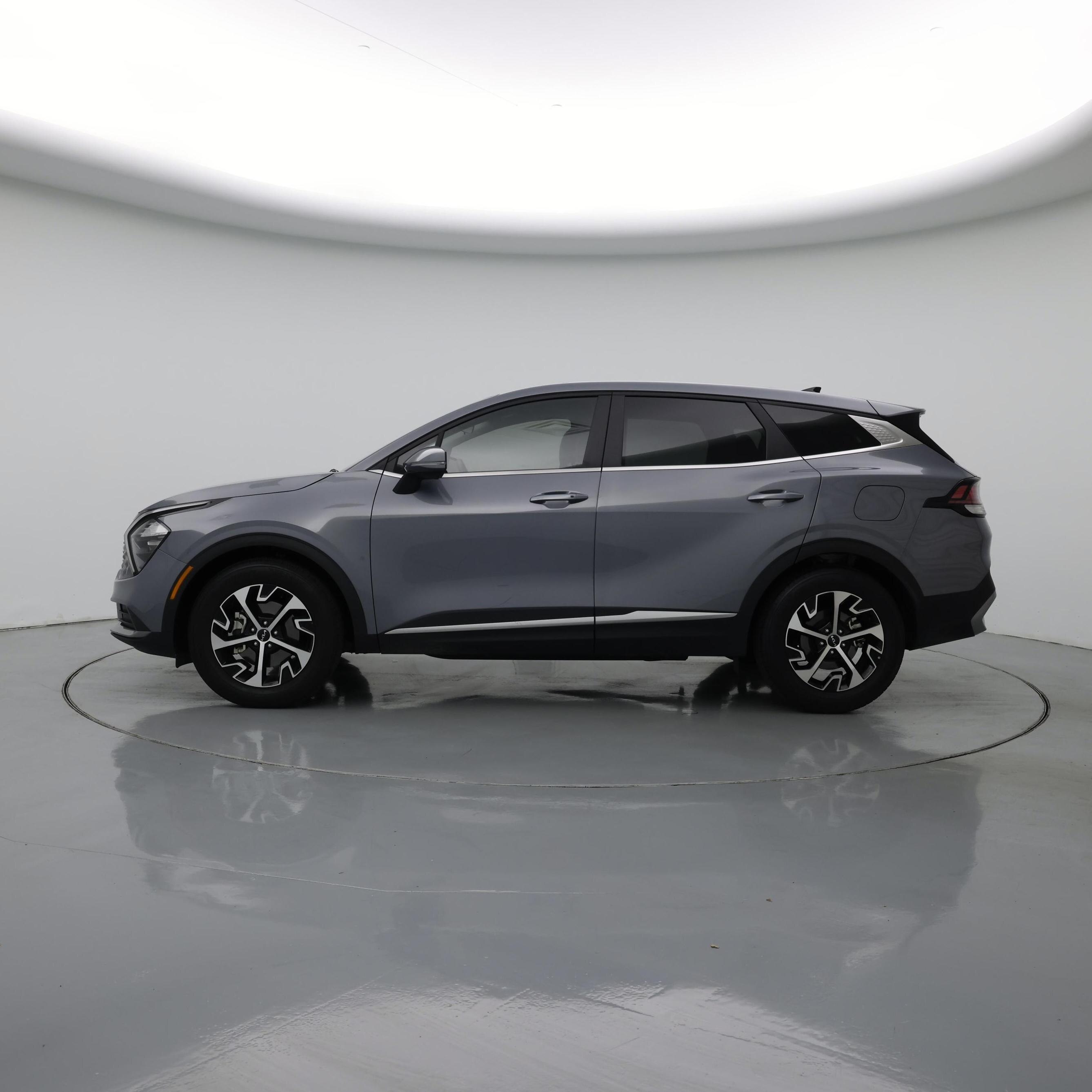 Thumbnail: 2023 Kia Sportage - 3