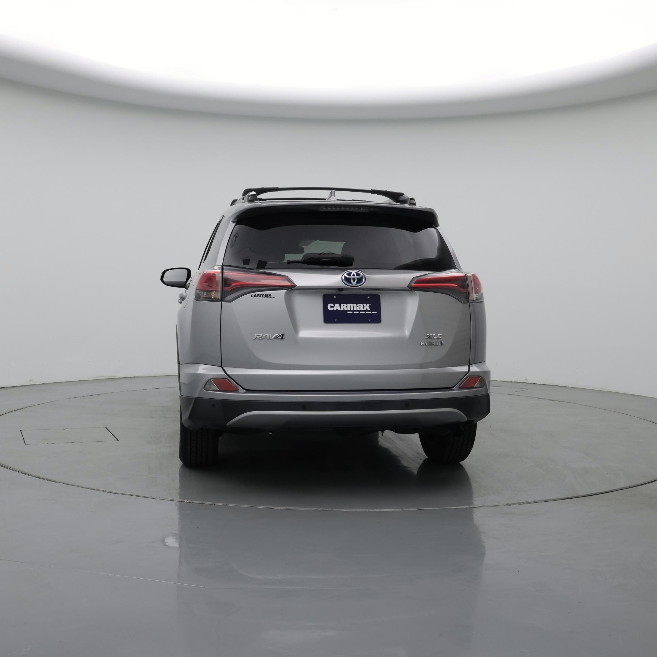 Thumbnail: 2017 Toyota RAV4 - 6