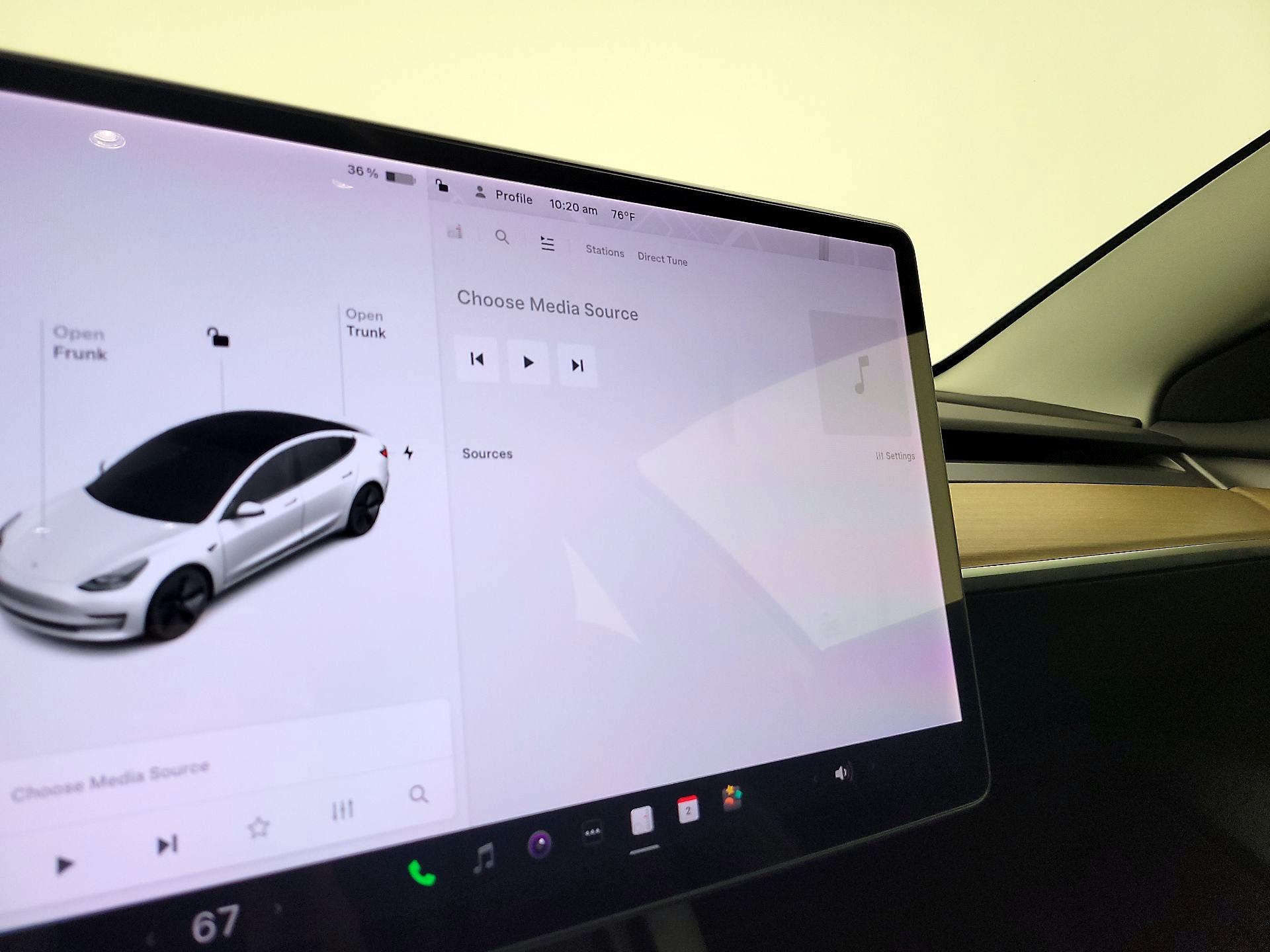 Thumbnail: 2022 Tesla Model 3 - 15