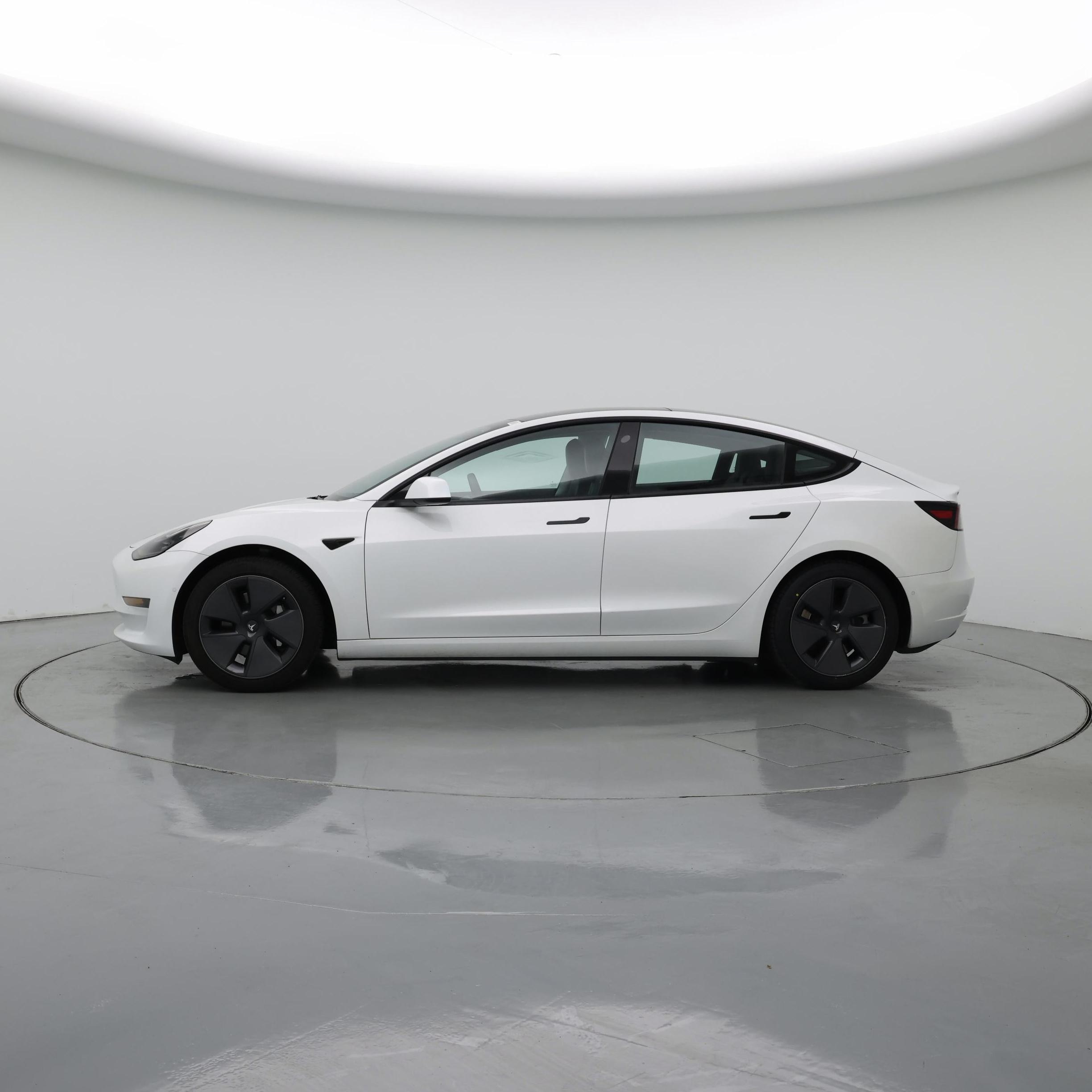 Thumbnail: 2022 Tesla Model 3 - 3