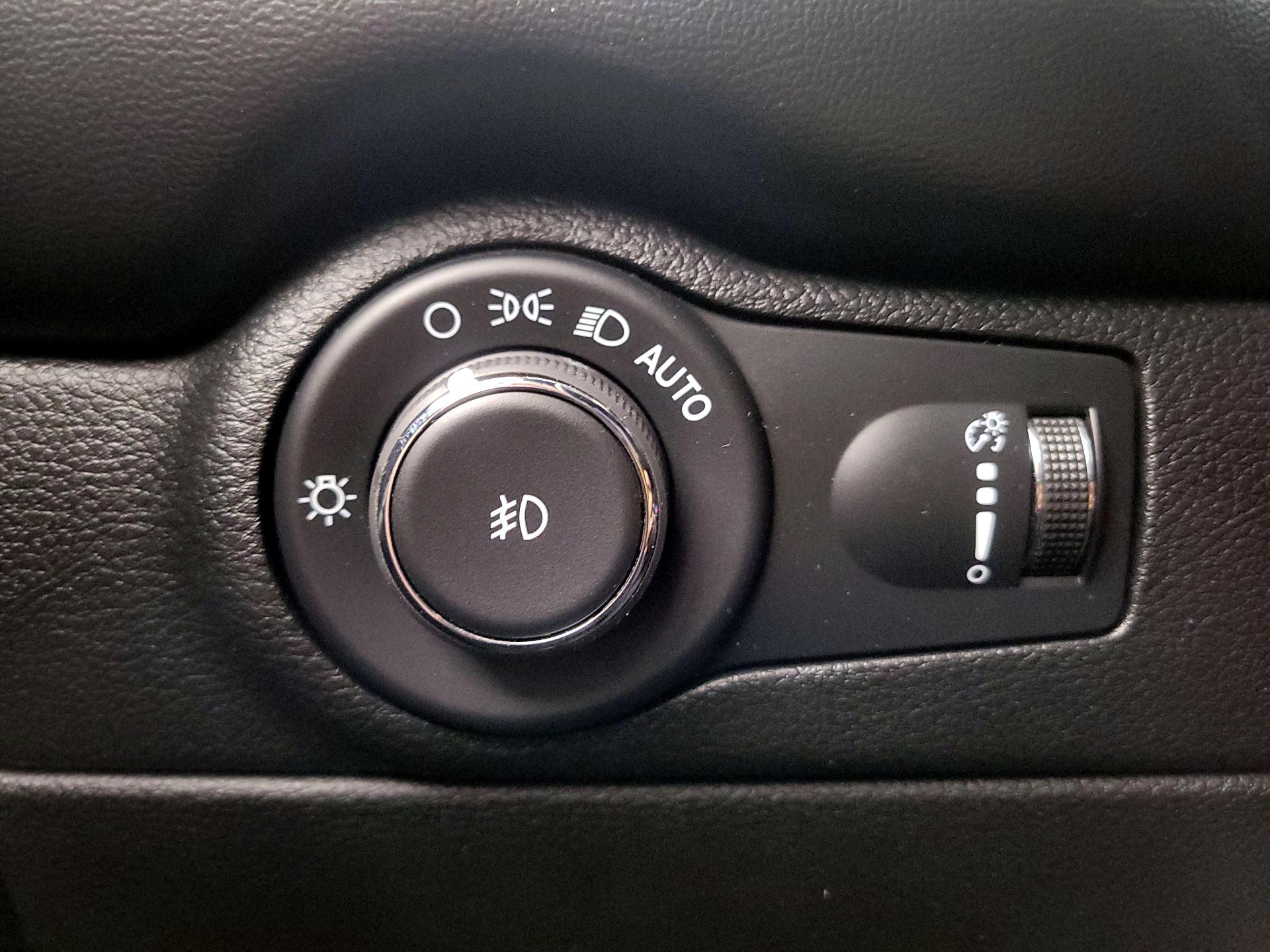 Thumbnail: 2023 Dodge Durango - 13