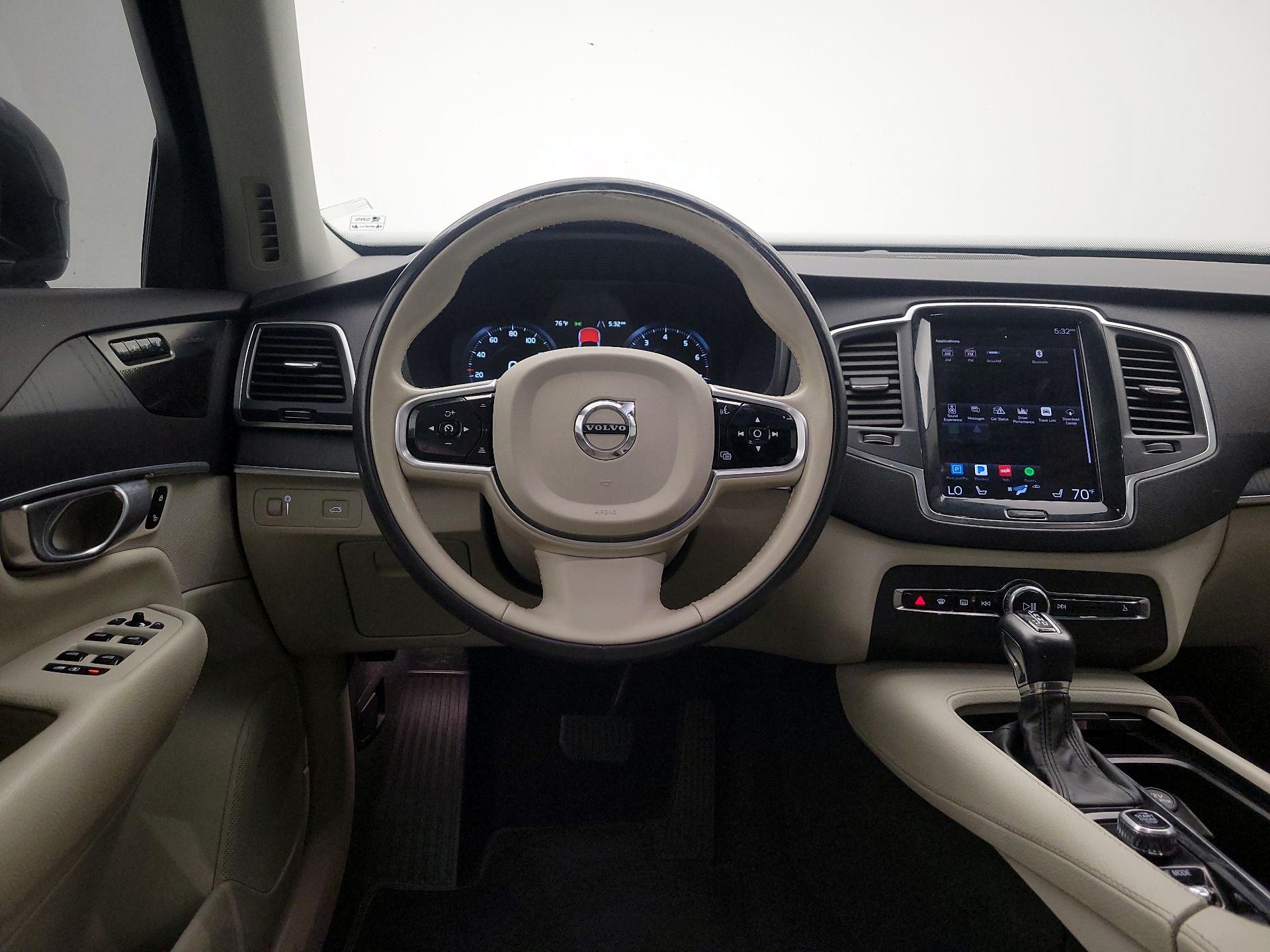 Thumbnail: 2020 Volvo XC90 - 10