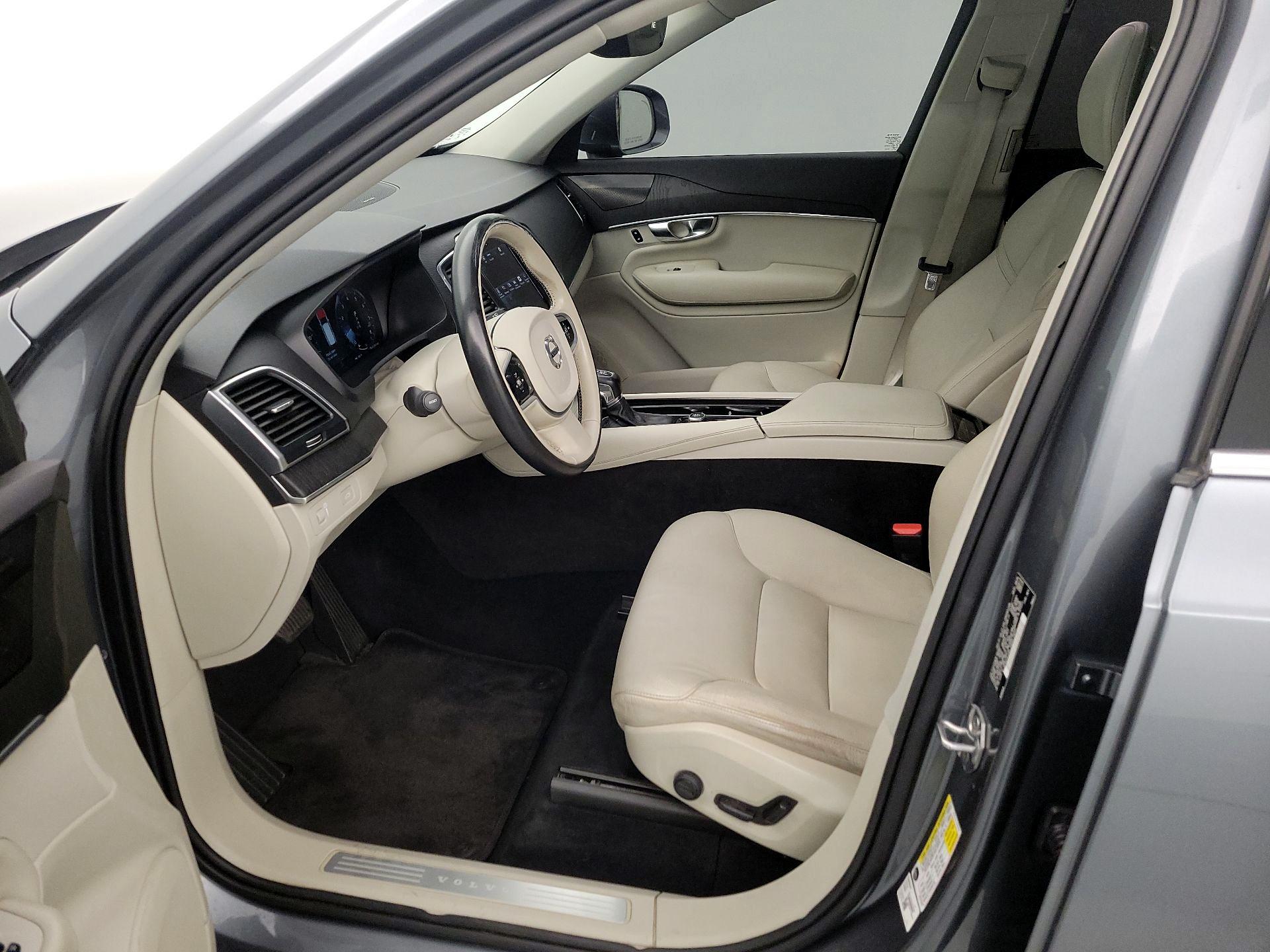Thumbnail: 2020 Volvo XC90 - 11