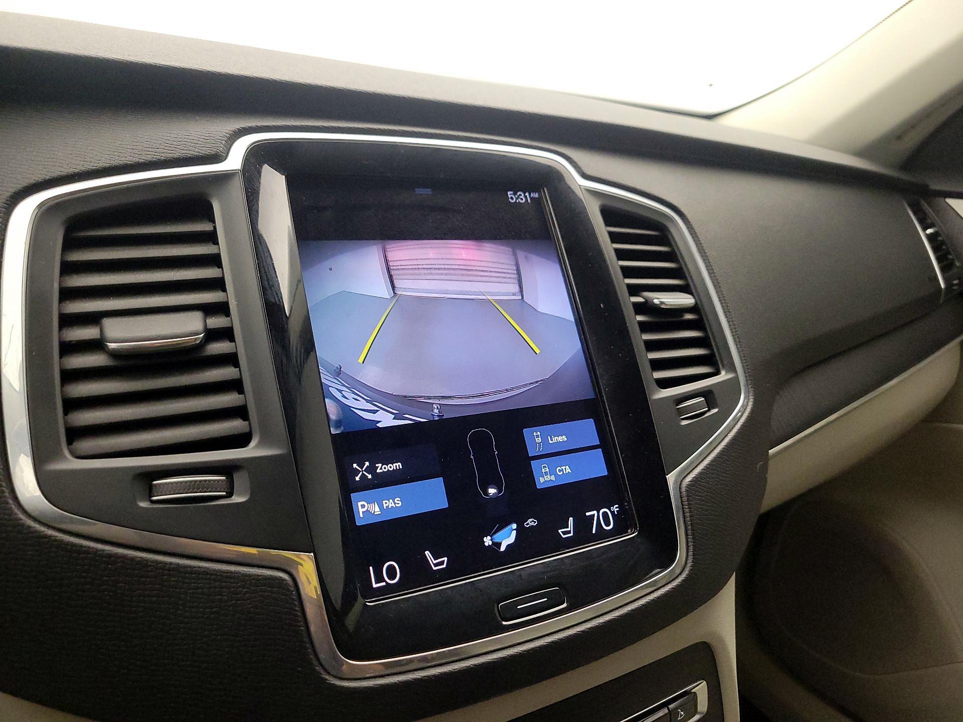 Thumbnail: 2020 Volvo XC90 - 14