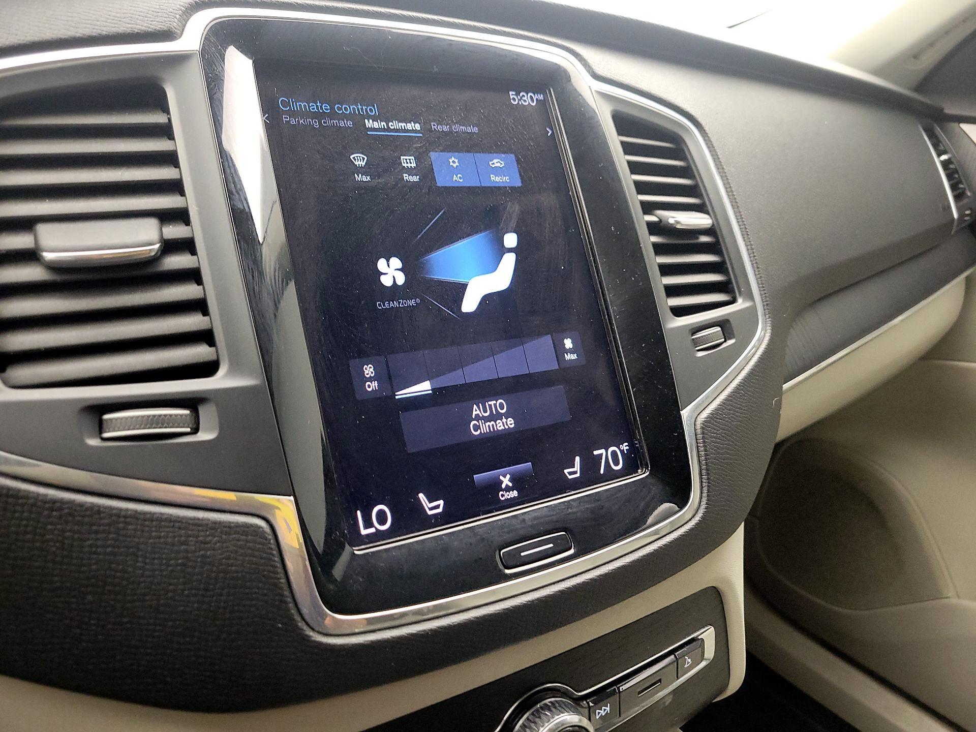 Thumbnail: 2020 Volvo XC90 - 16