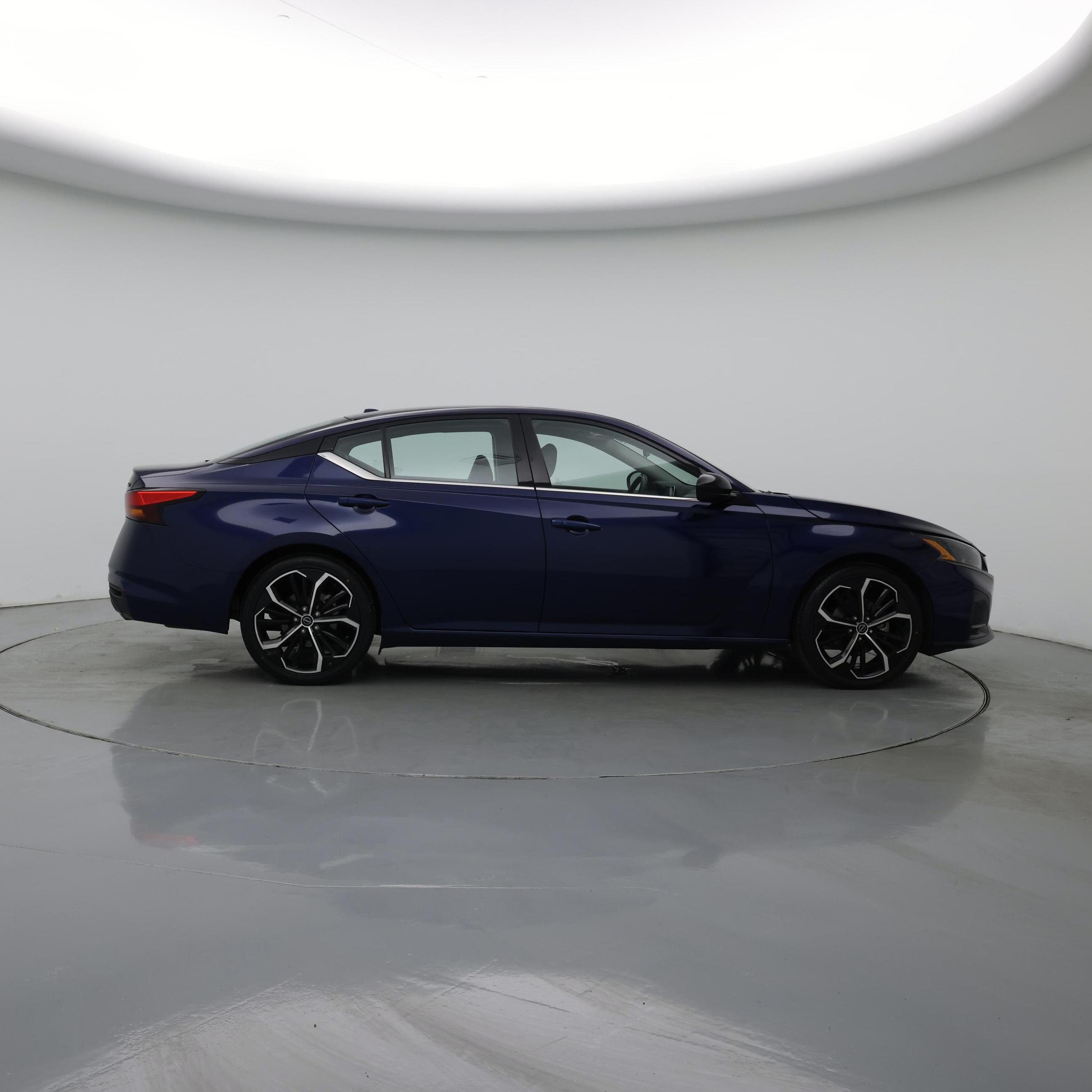 Thumbnail: 2023 Nissan Altima - 7