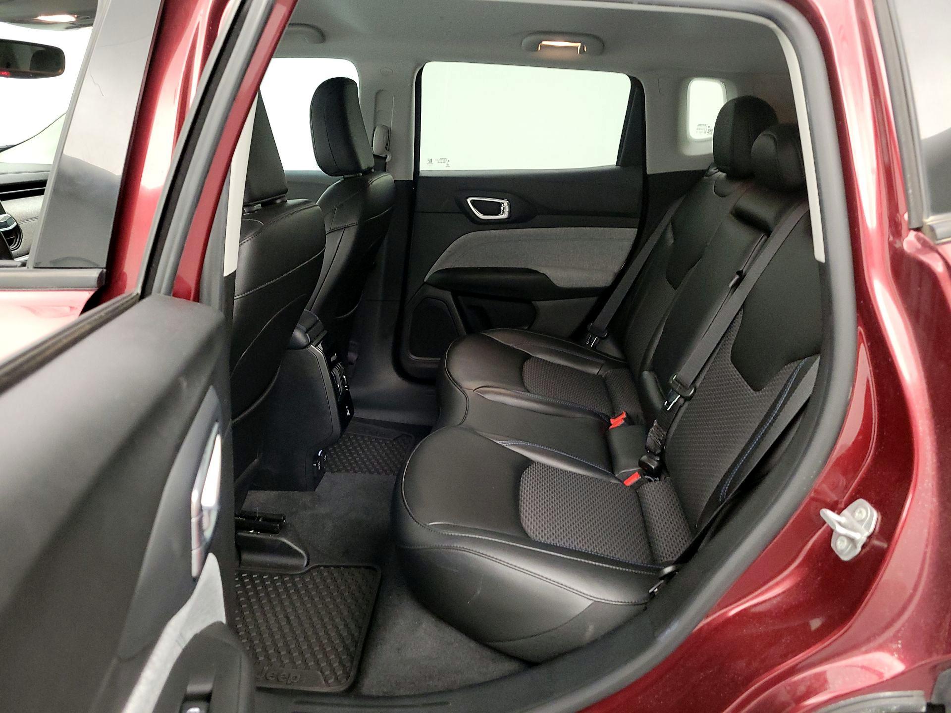 Thumbnail: 2022 Jeep Compass - 19