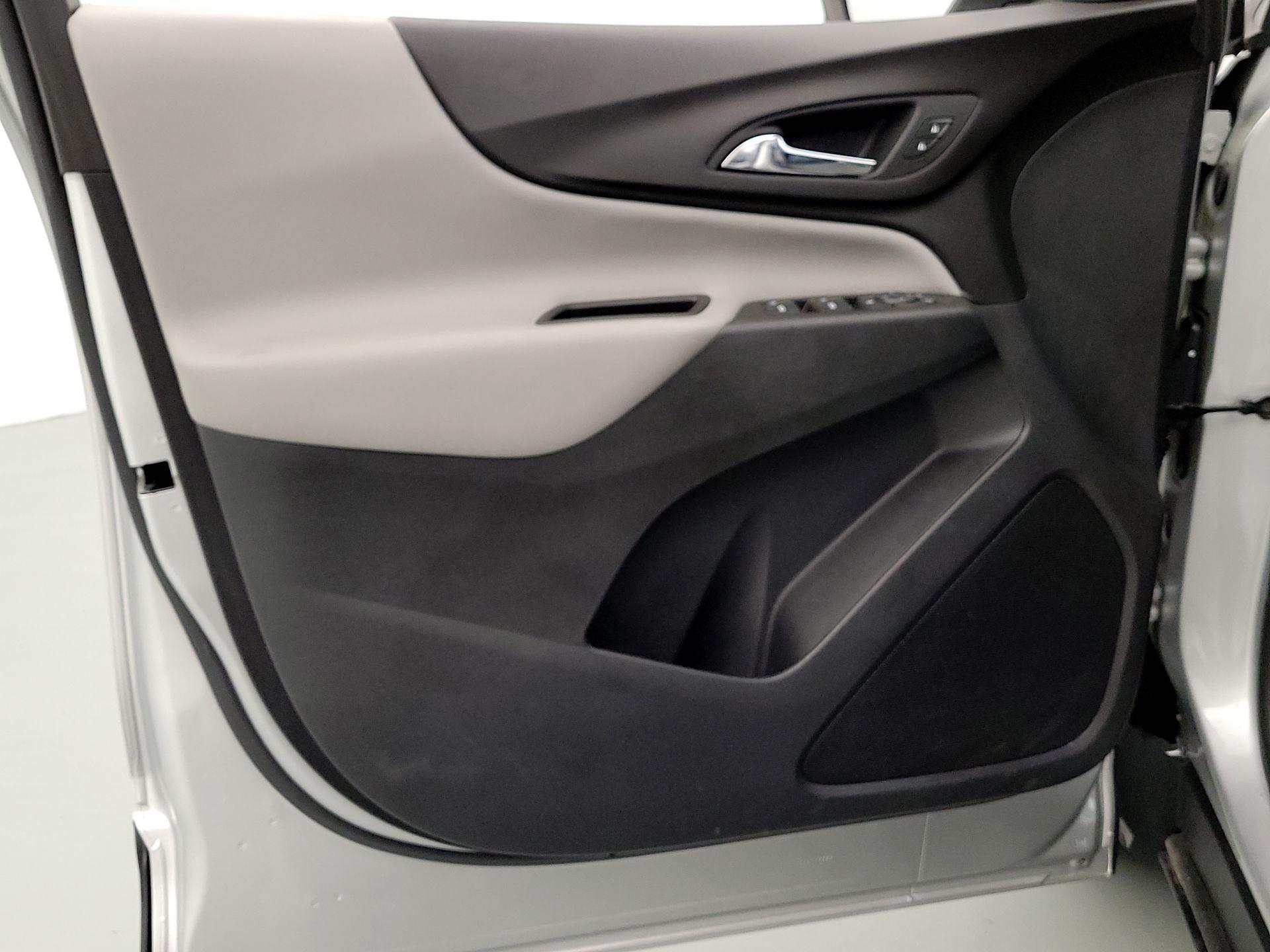 Thumbnail: 2021 Chevrolet Equinox - 12