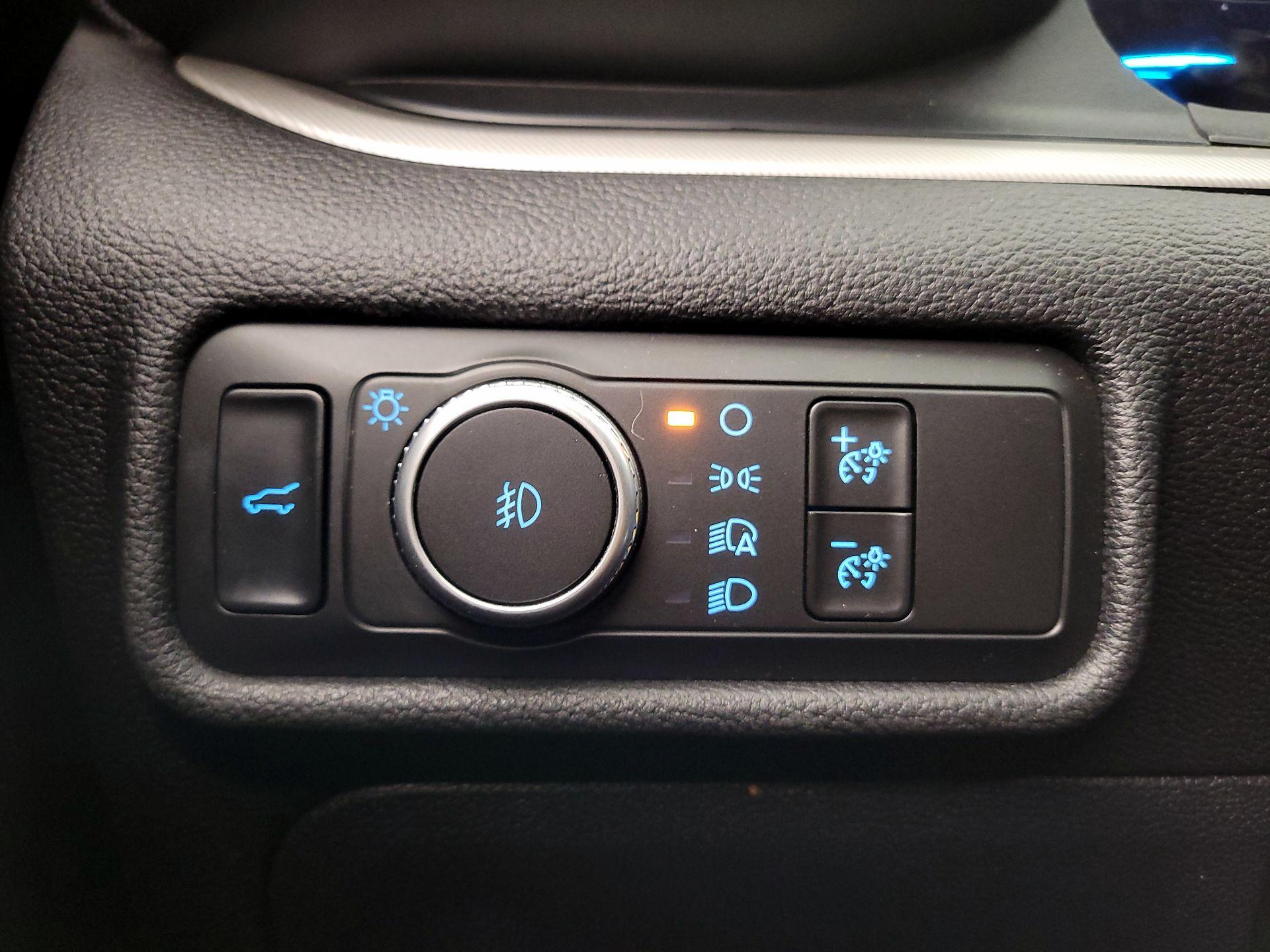 Thumbnail: 2020 Ford Explorer - 13