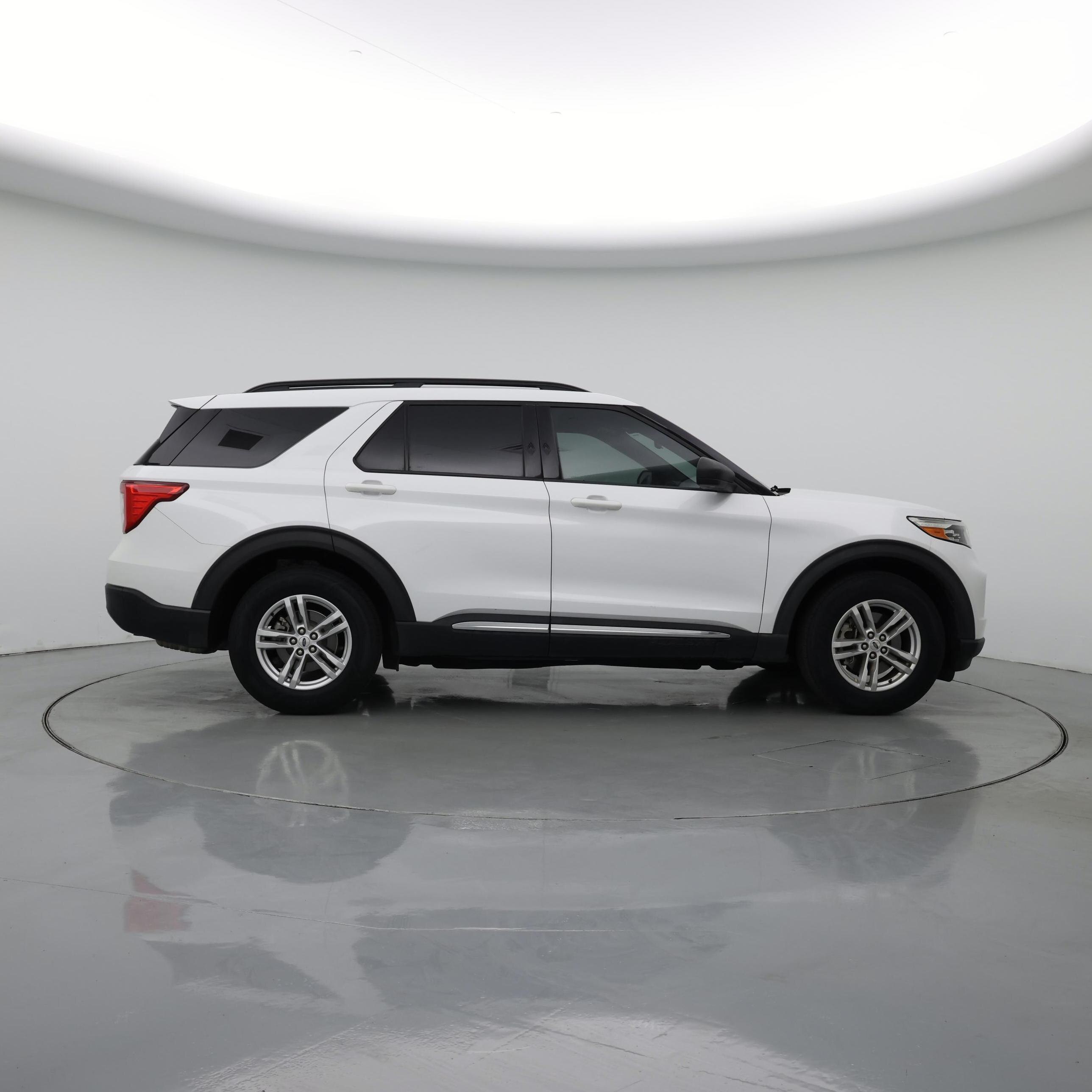 Thumbnail: 2020 Ford Explorer - 7