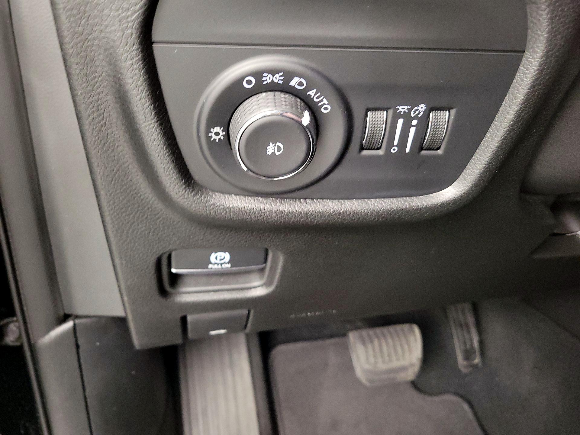 Thumbnail: 2023 Jeep Grand Cherokee - 13