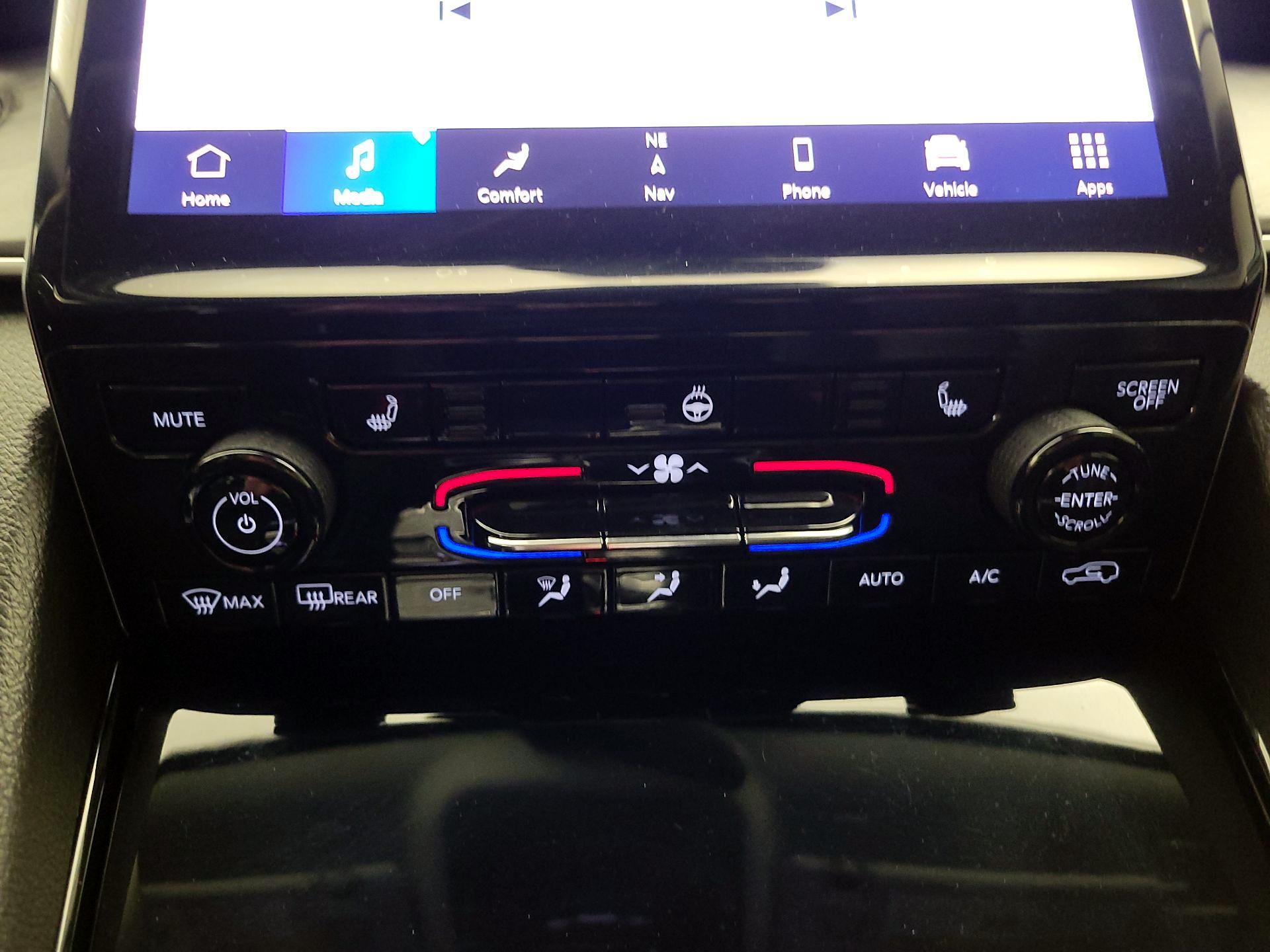 Thumbnail: 2023 Jeep Grand Cherokee - 17